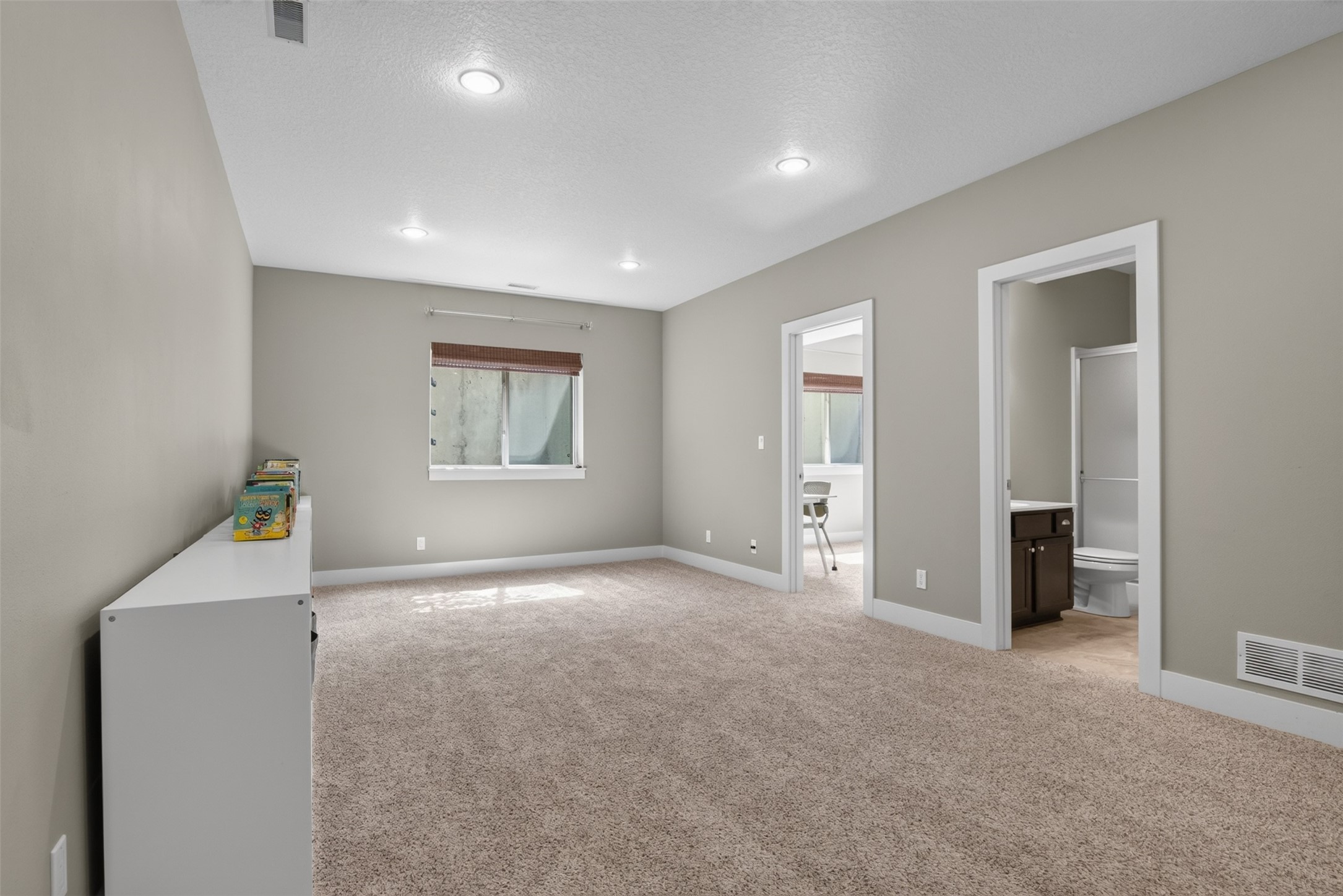 2706 Kingston Drive Property Photo 18