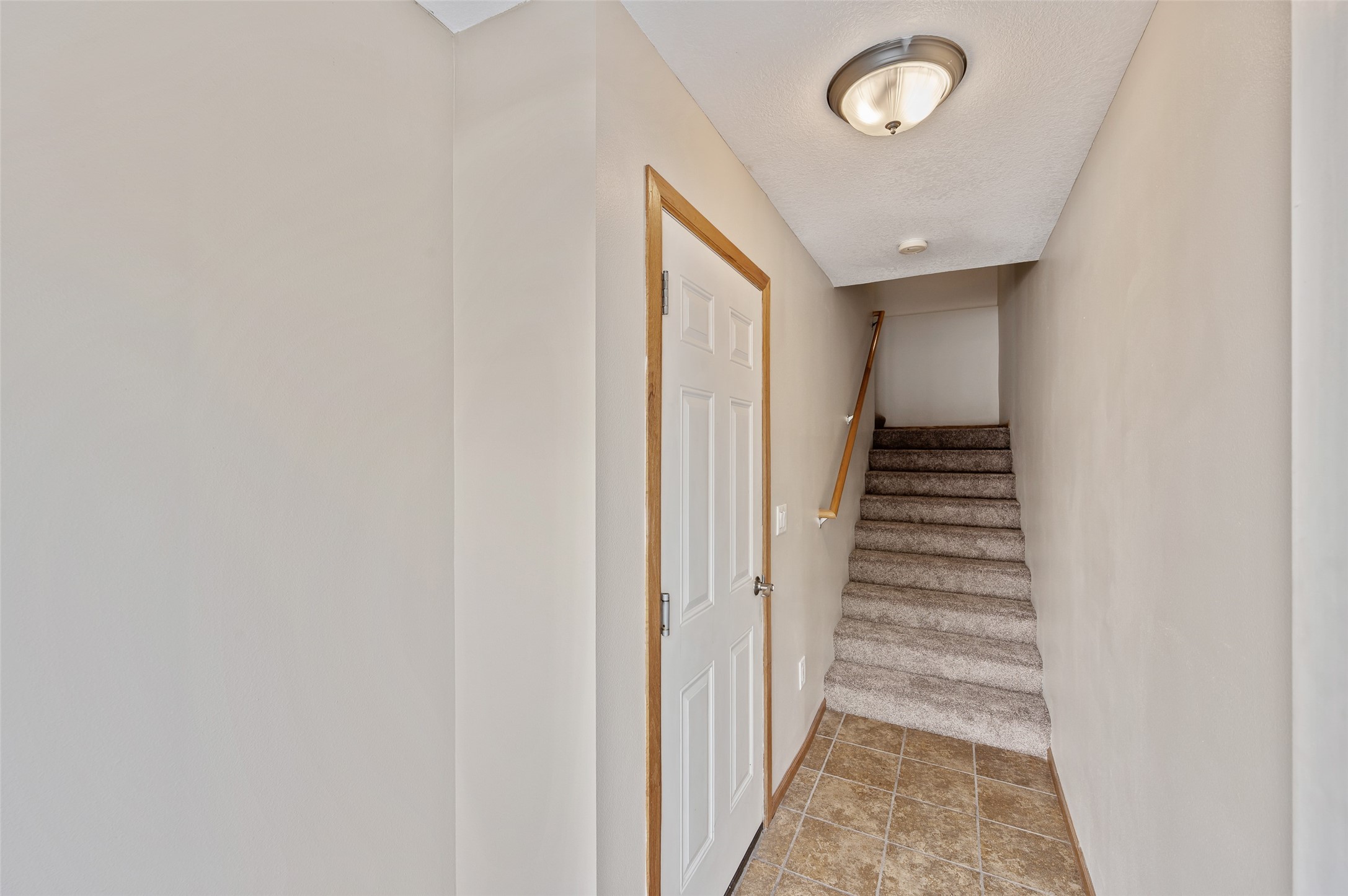 1146 Blackstone Lane Property Photo 2
