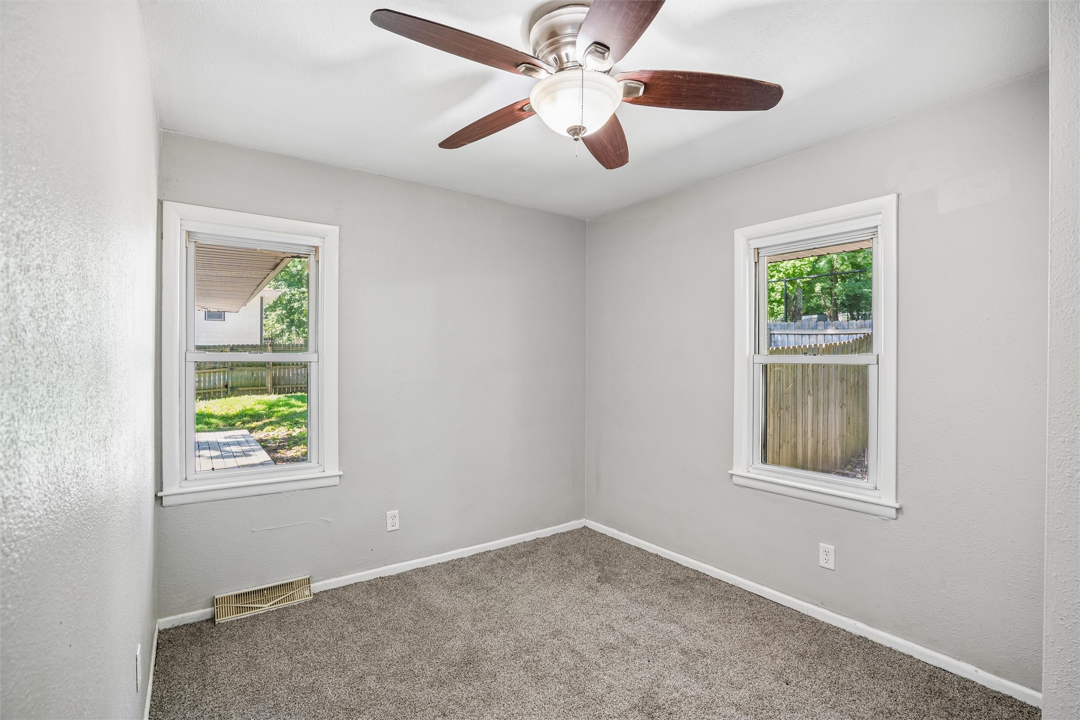 3 E Bell Avenue Property Photo 8