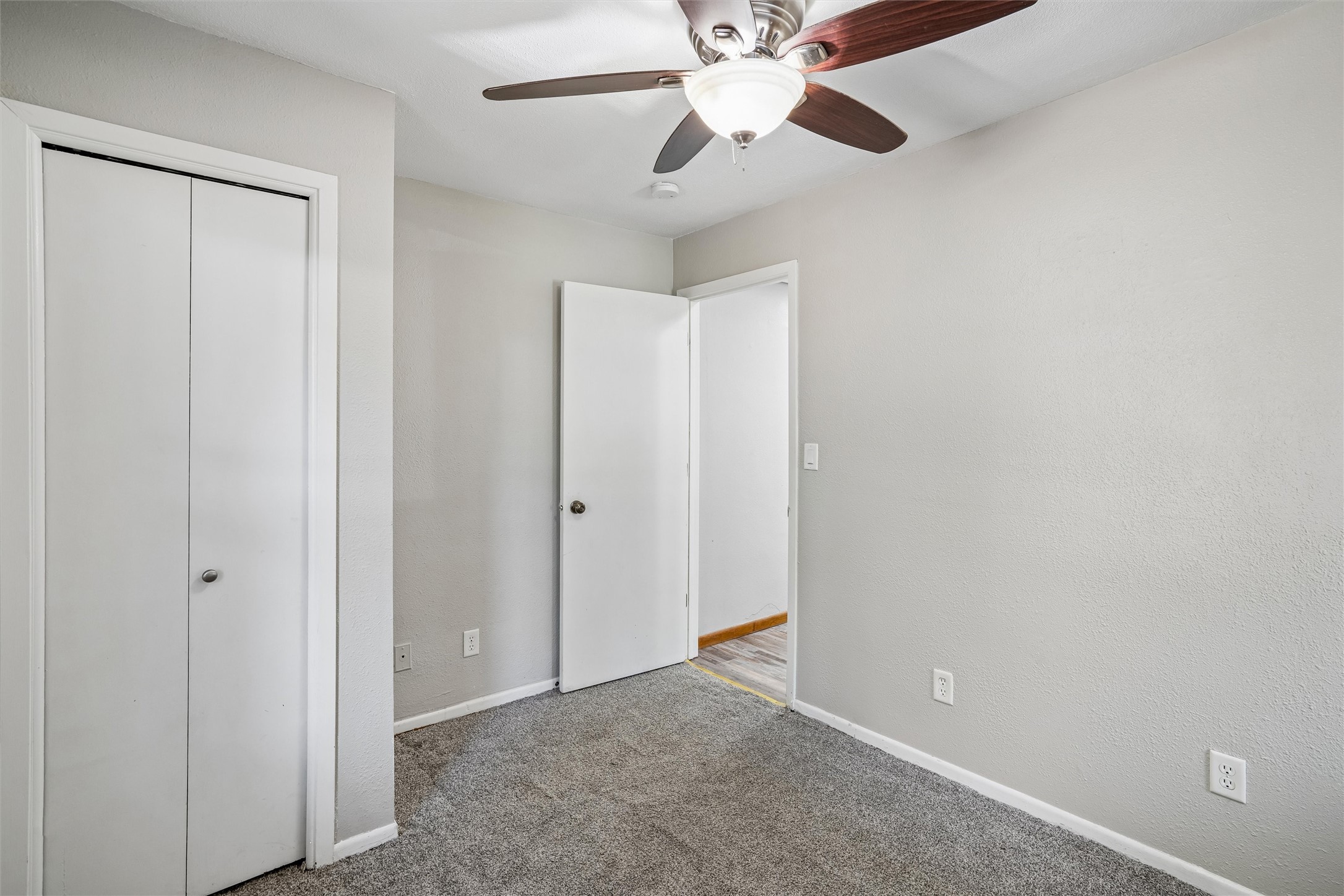 3 E Bell Avenue Property Photo 9