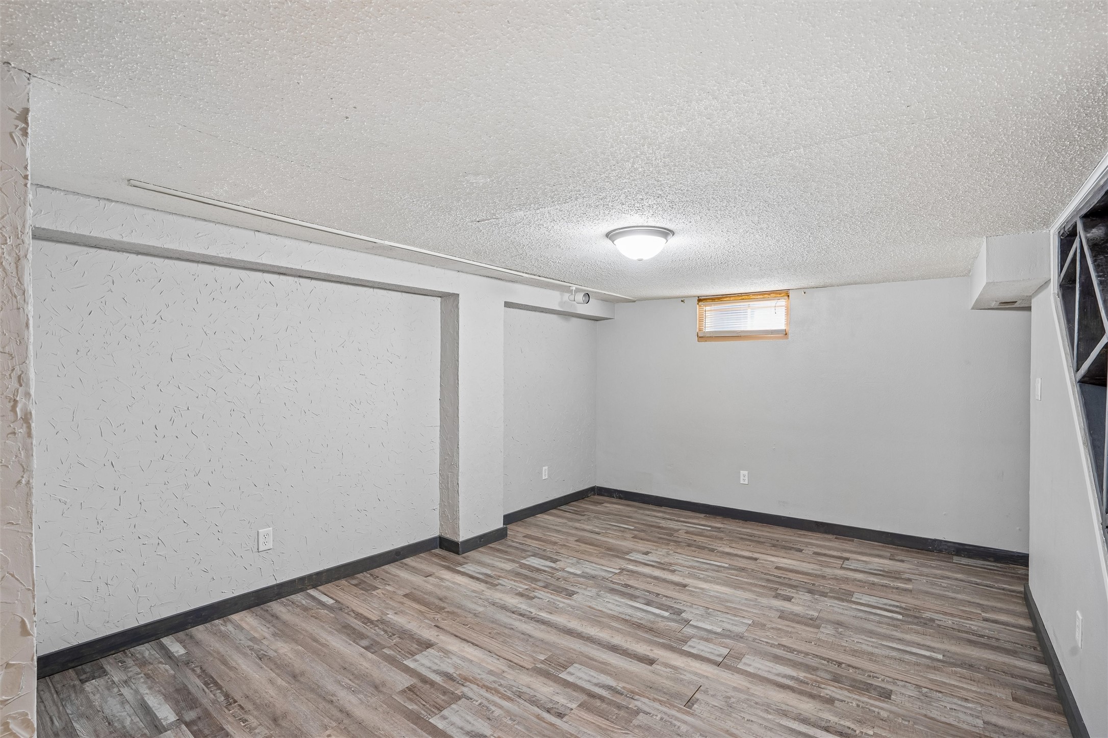 3 E Bell Avenue Property Photo 21