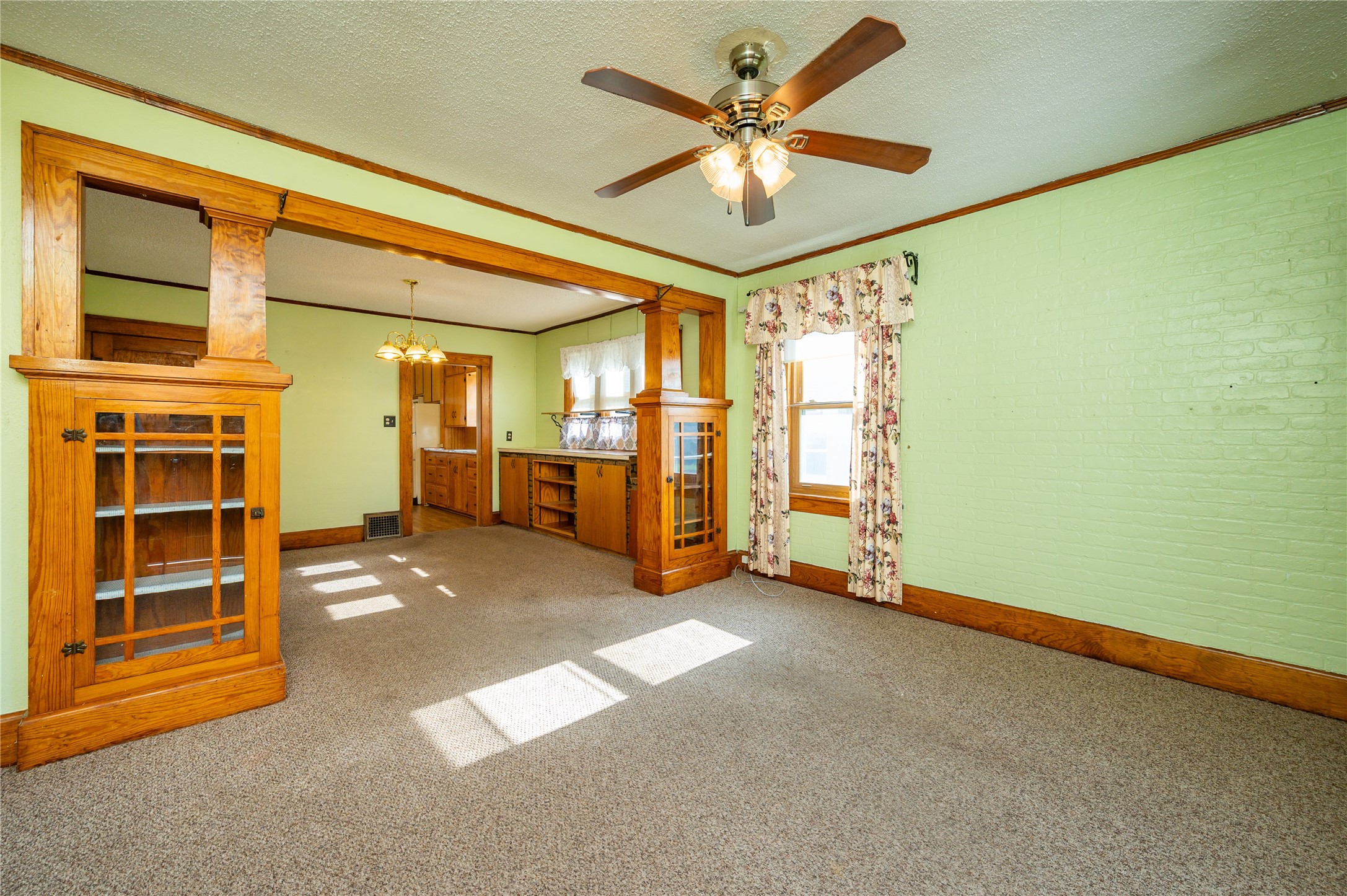 1526 Wilson Avenue Property Photo 5