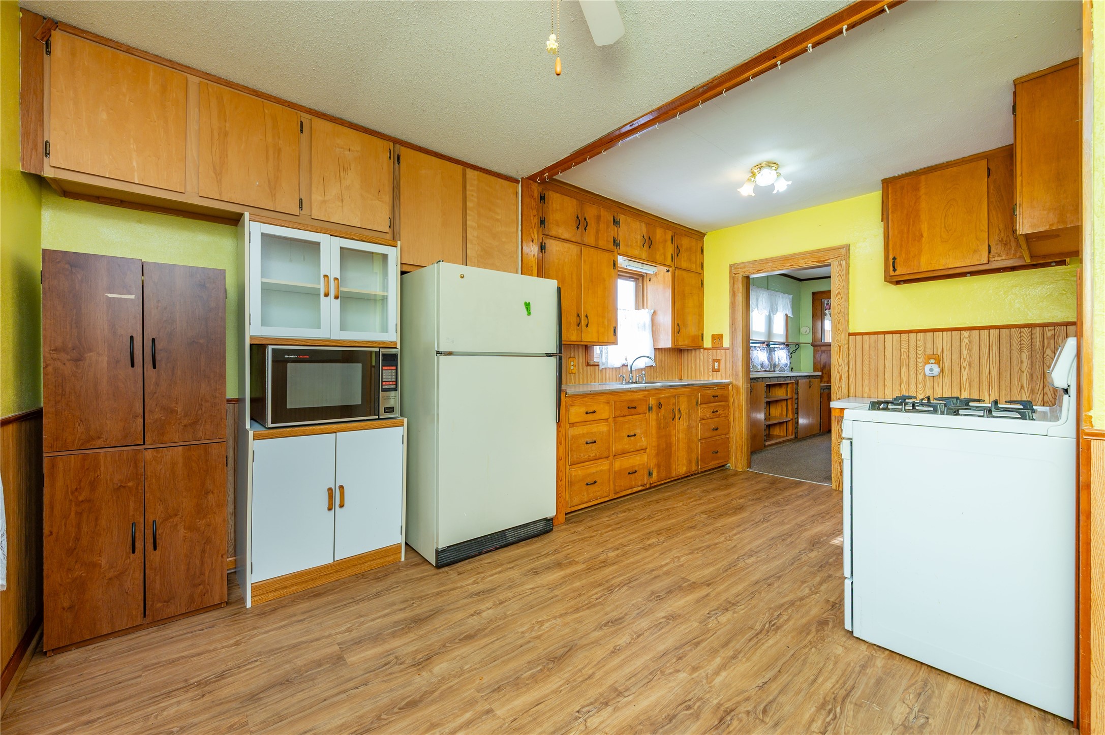 1526 Wilson Avenue Property Photo 10