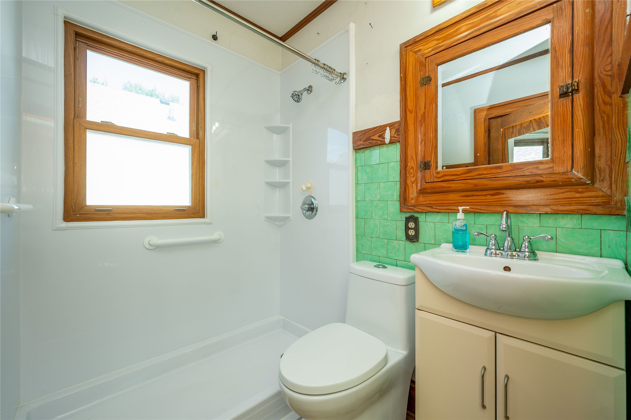 1526 Wilson Avenue Property Photo 14