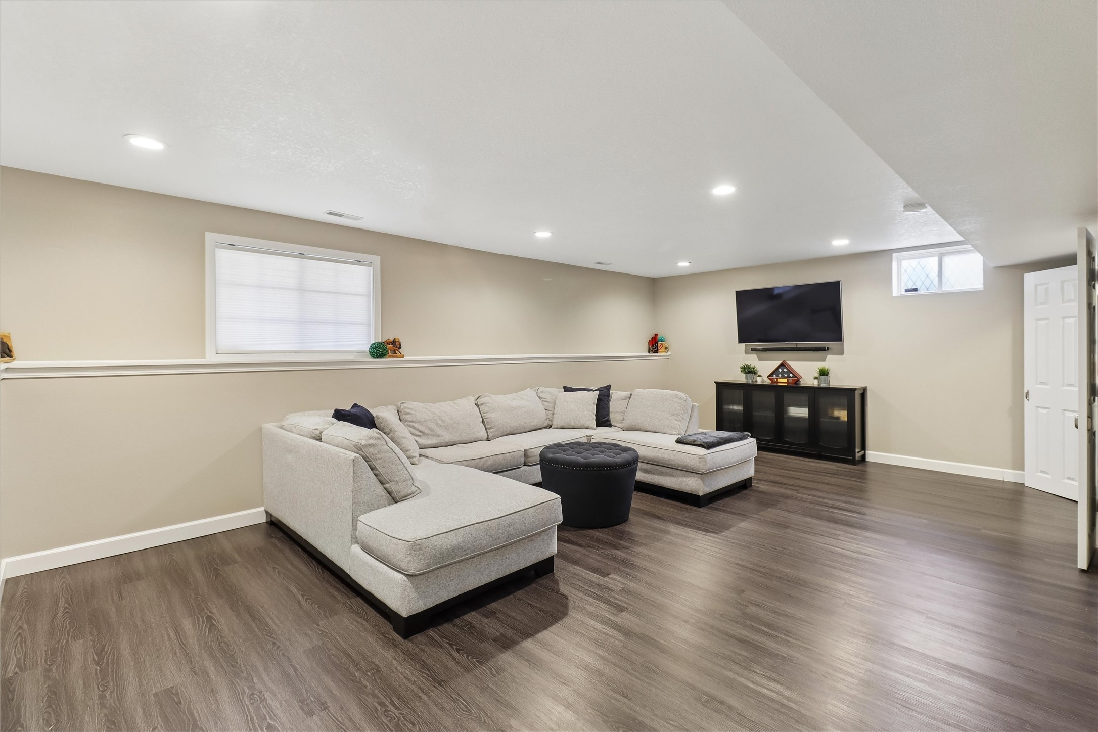 2523 Eagle Pt Court Property Photo 16
