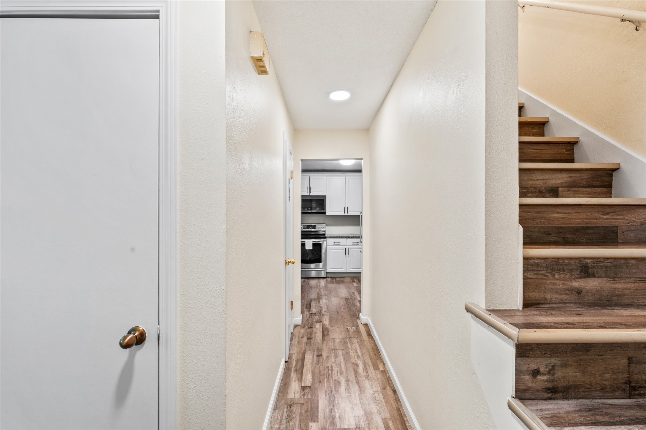 516 E Hackley Avenue Property Photo 12
