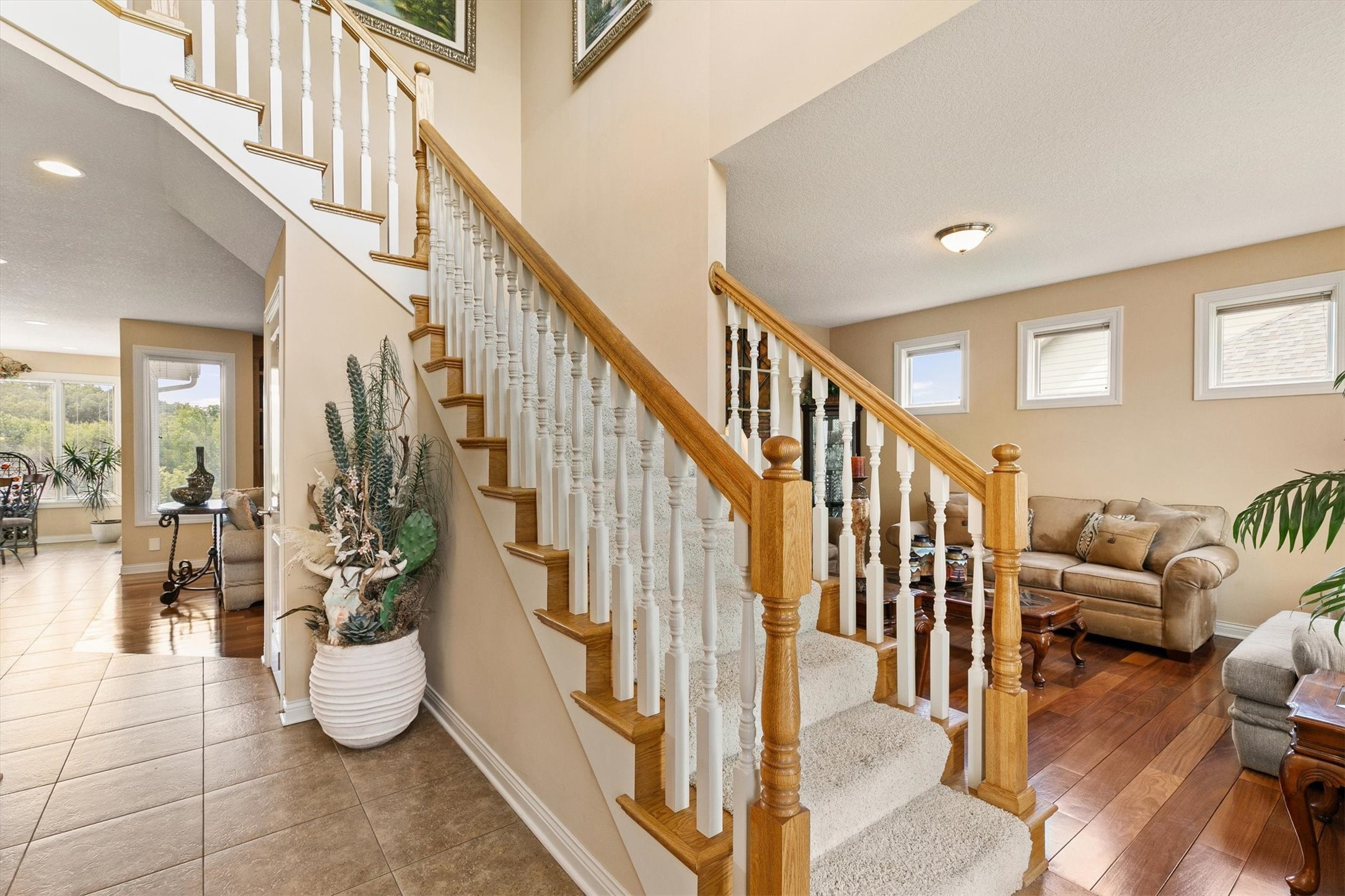 15220 Ridgemont Drive Property Photo 3