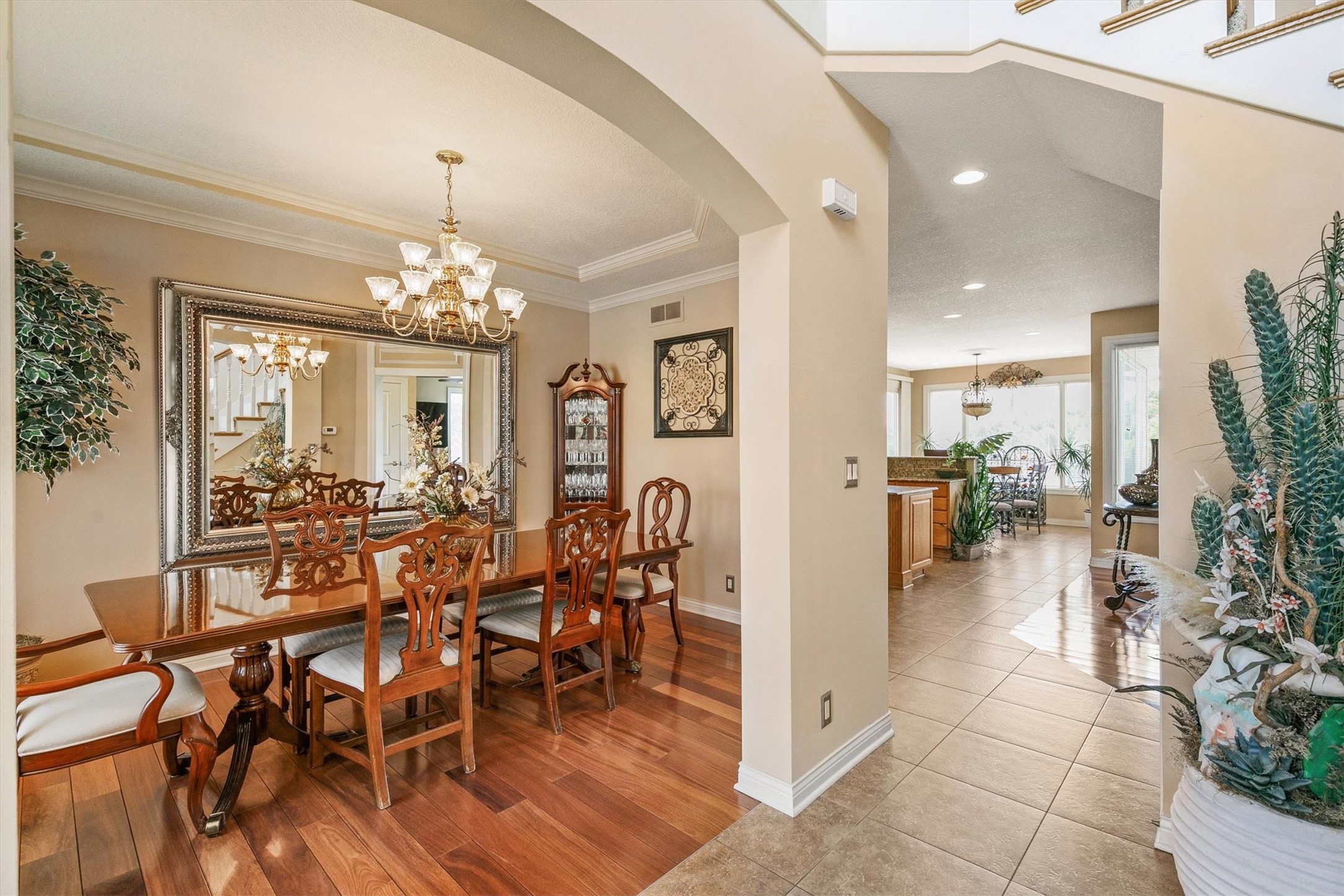 15220 Ridgemont Drive Property Photo 6