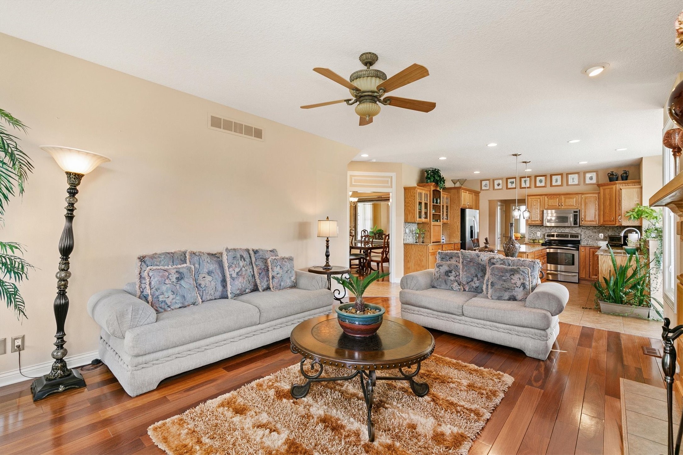 15220 Ridgemont Drive Property Photo 12
