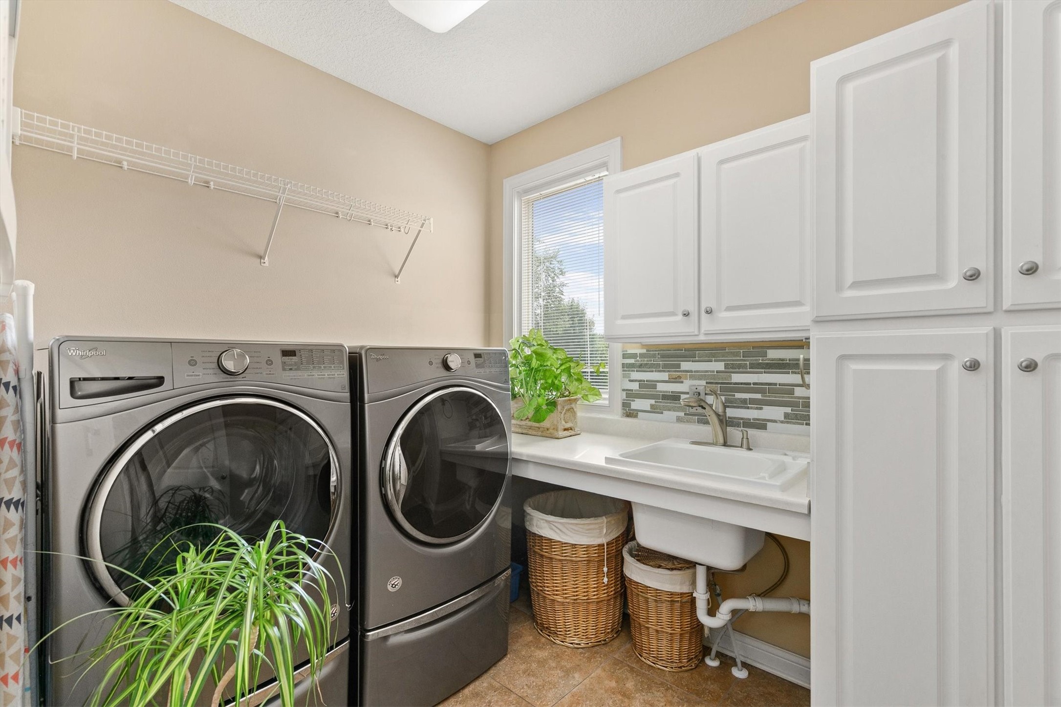 15220 Ridgemont Drive Property Photo 13