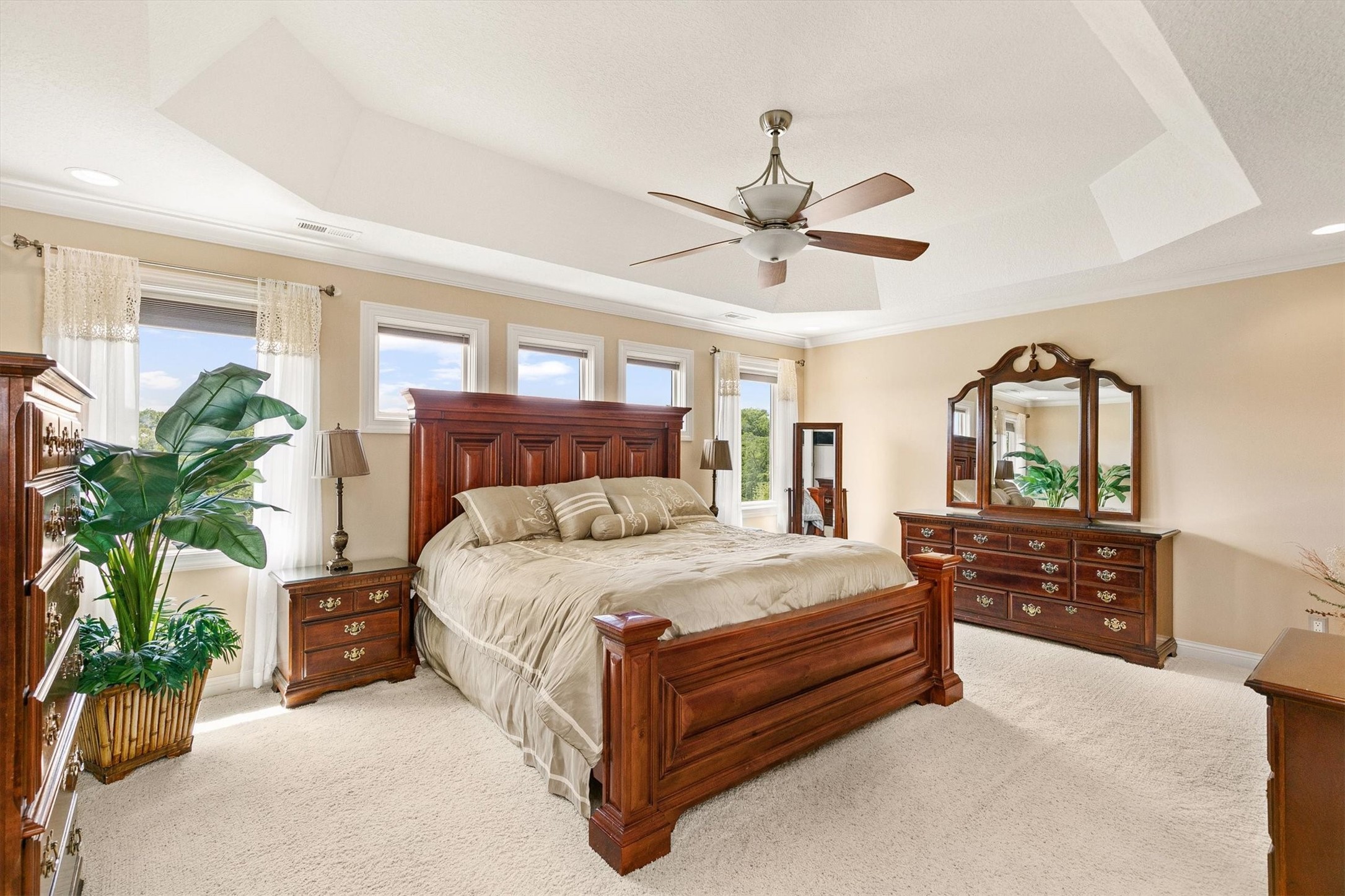15220 Ridgemont Drive Property Photo 15