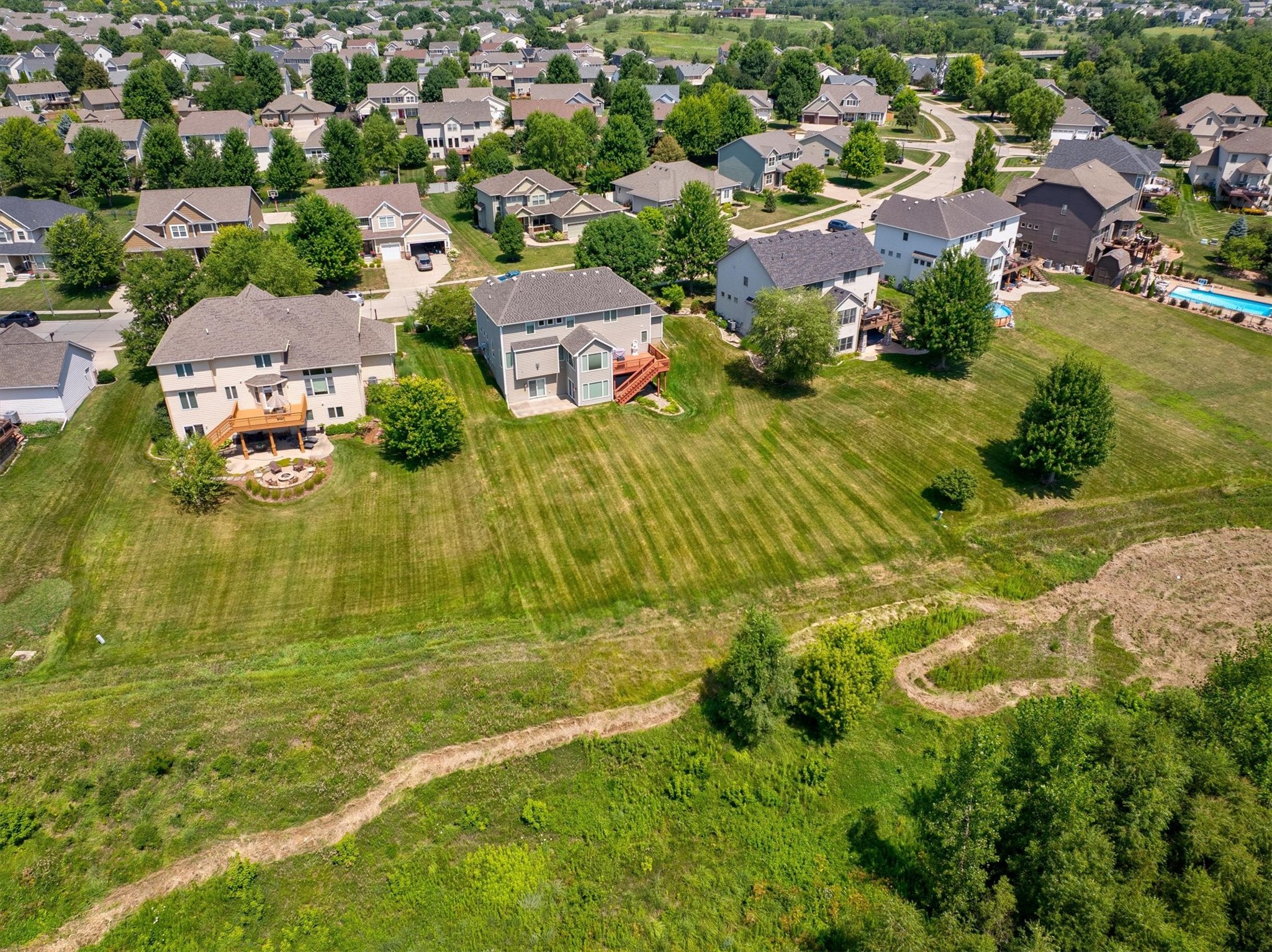 15220 Ridgemont Drive Property Photo 35