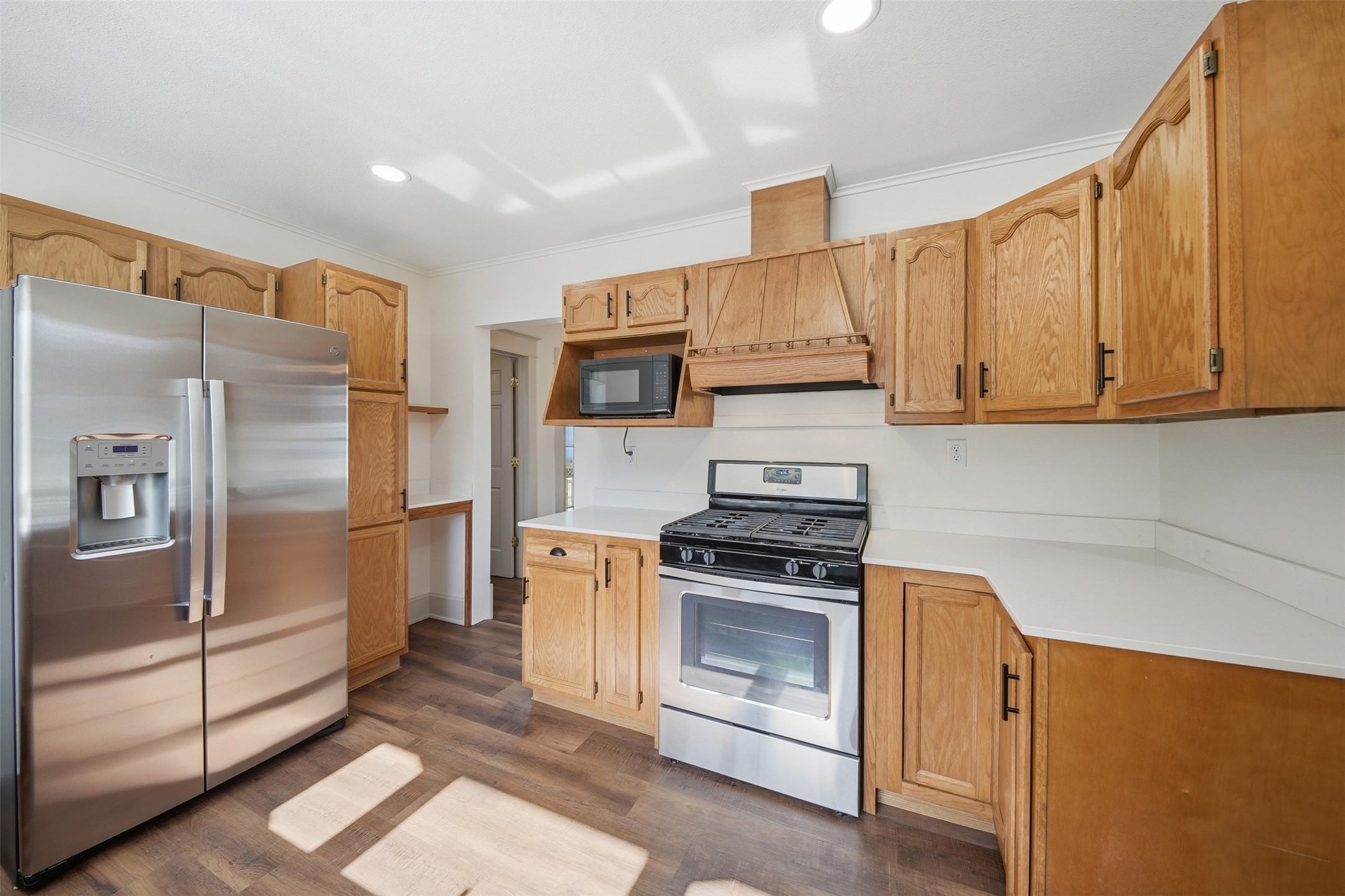 2715 Logan Avenue Property Photo 10