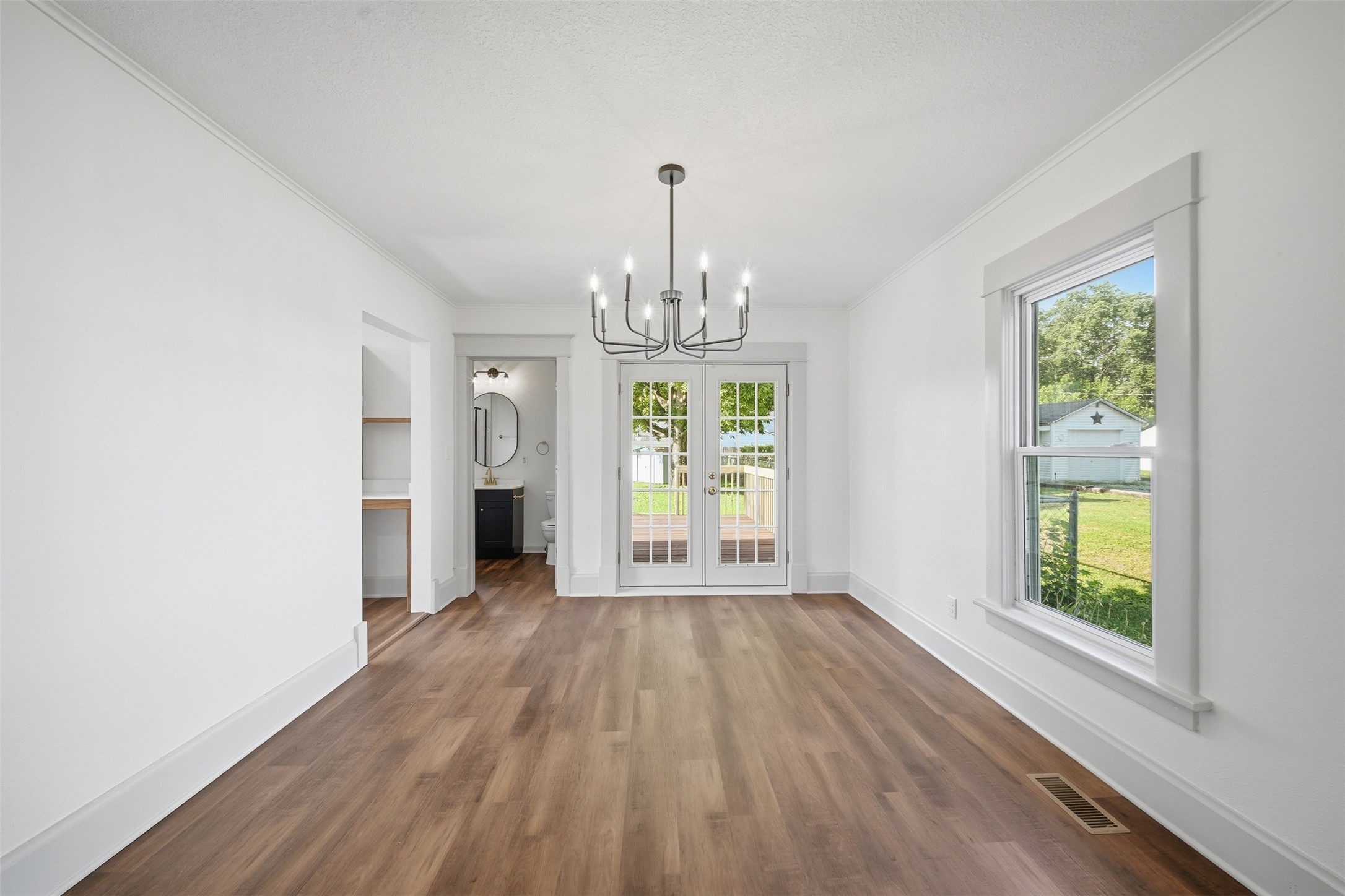 2715 Logan Avenue Property Photo 14