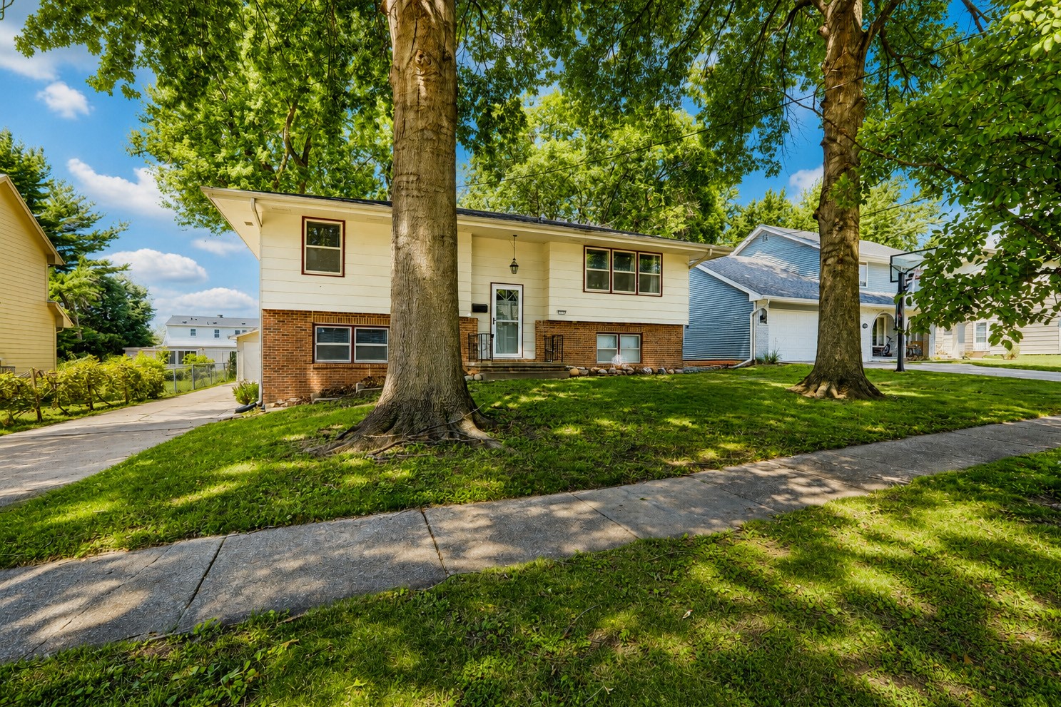 2114 47th Street Property Photo 5