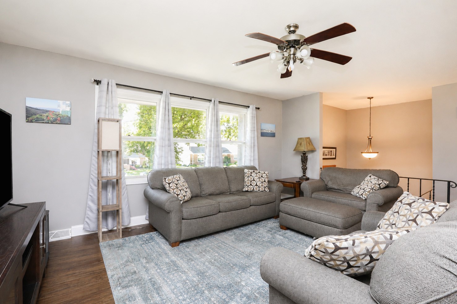 2114 47th Street Property Photo 9