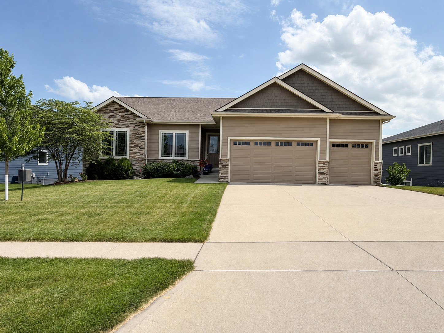 6106 Aspen Drive Property Photo 1