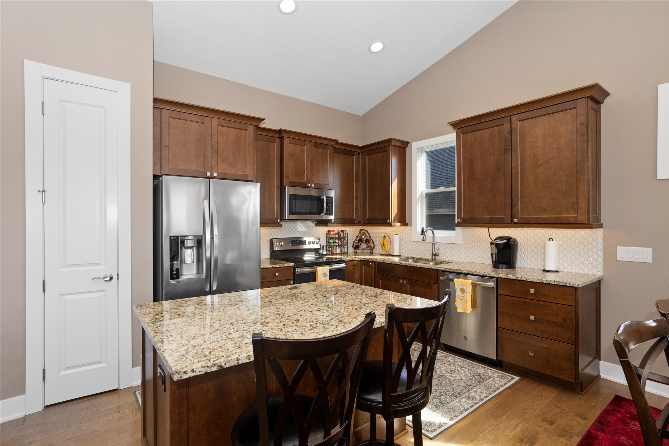 6106 Aspen Drive Property Photo 10