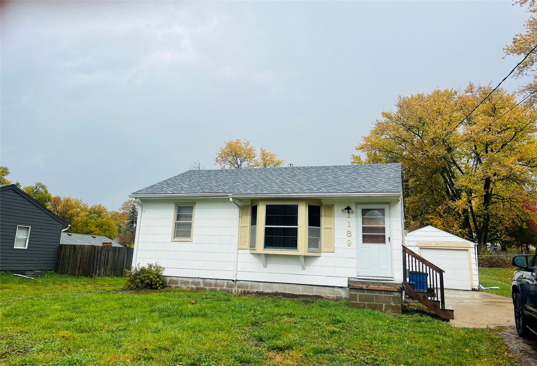 1189 Mason Avenue Property Photo 1