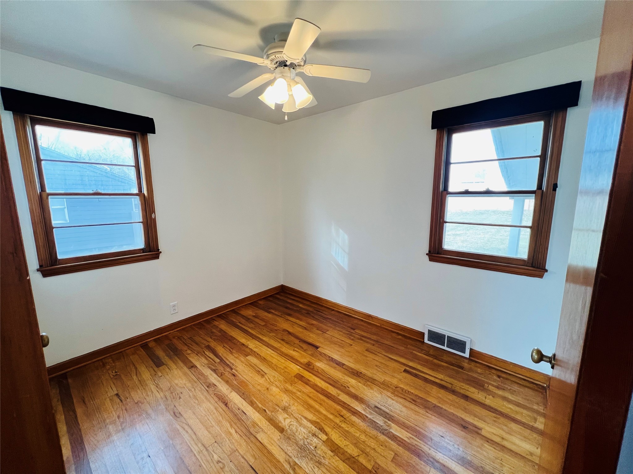 1189 Mason Avenue Property Photo 2