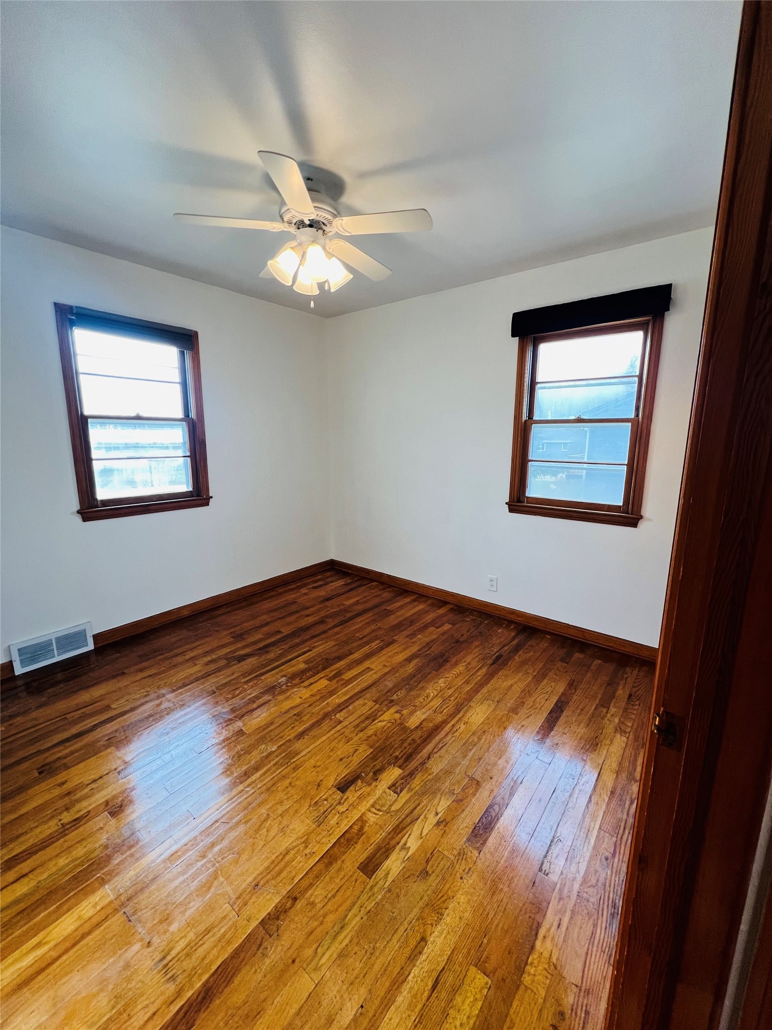 1189 Mason Avenue Property Photo 3
