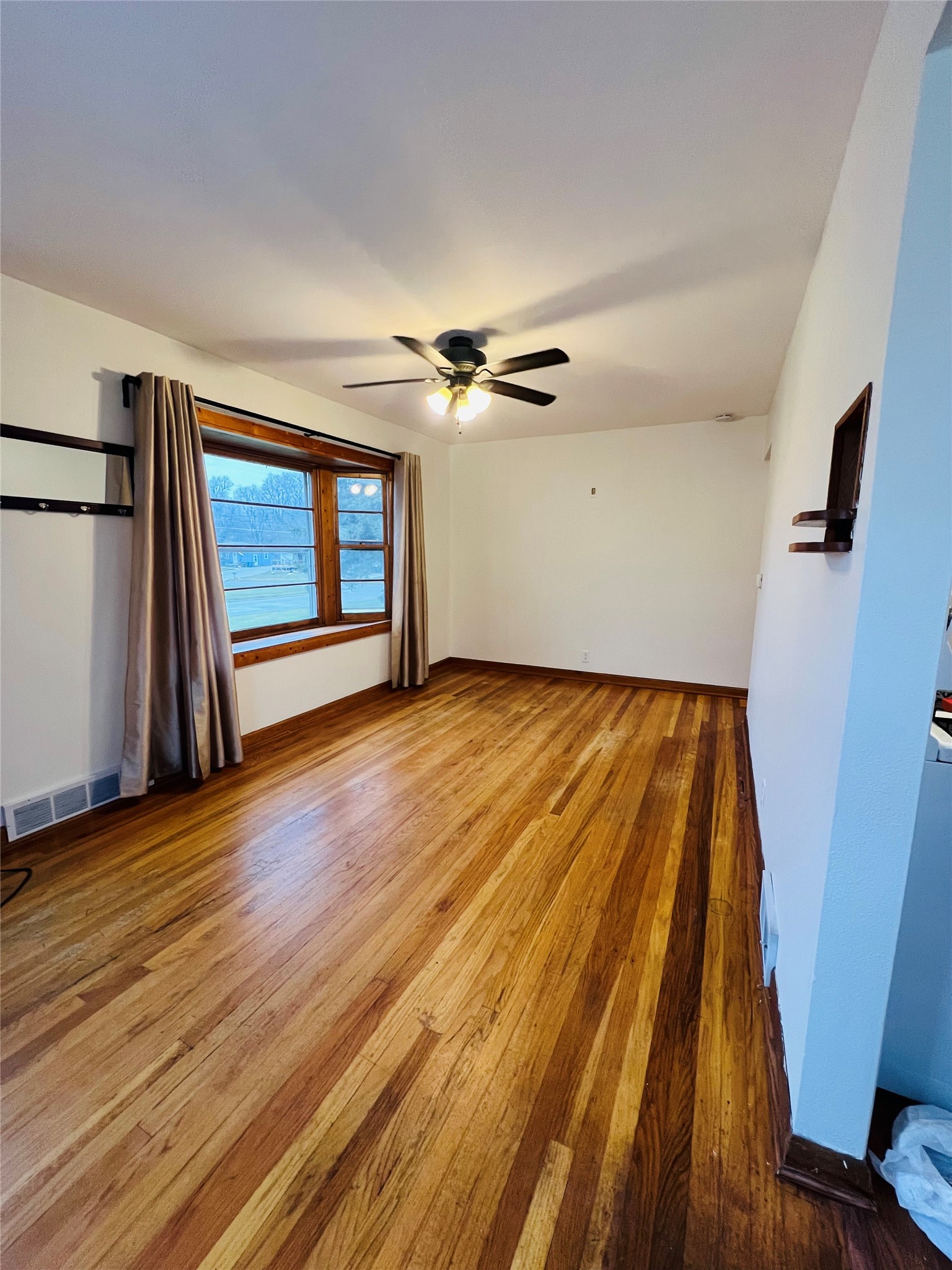 1189 Mason Avenue Property Photo 8