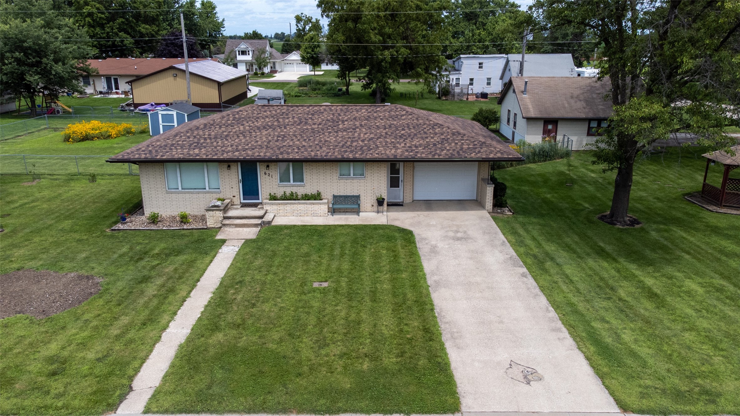 621 State Street Property Photo 3