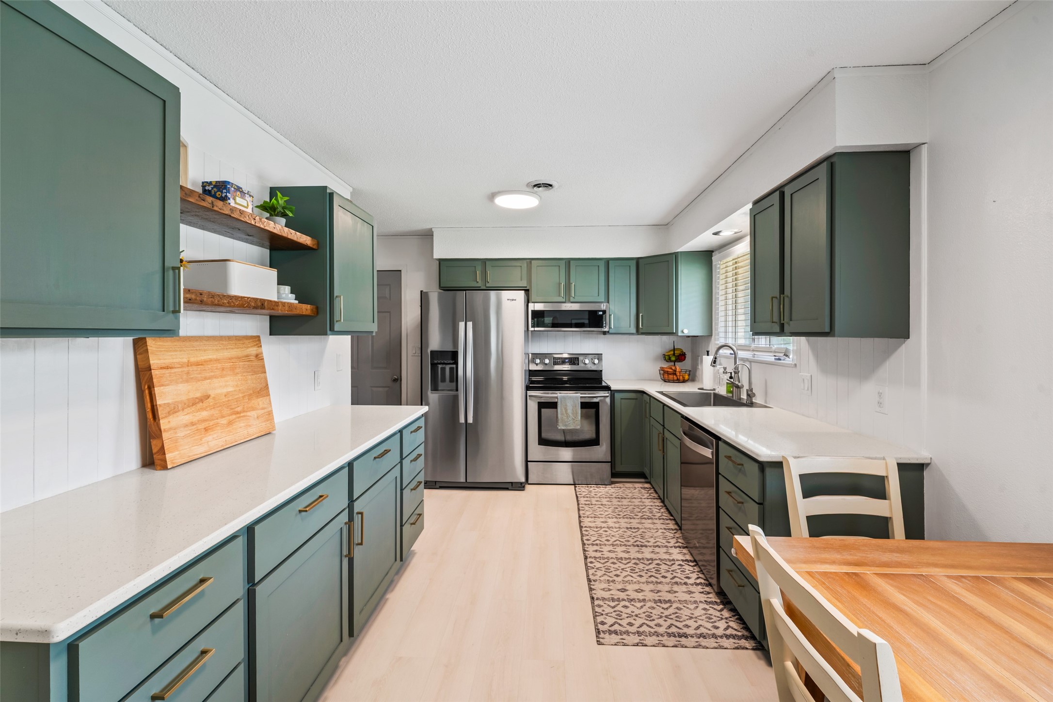 621 State Street Property Photo 6
