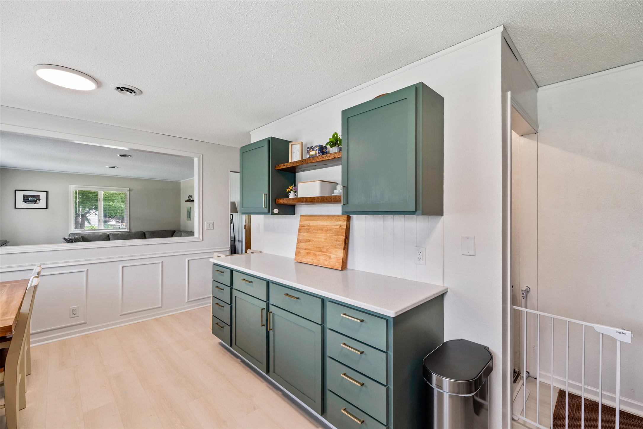 621 State Street Property Photo 8