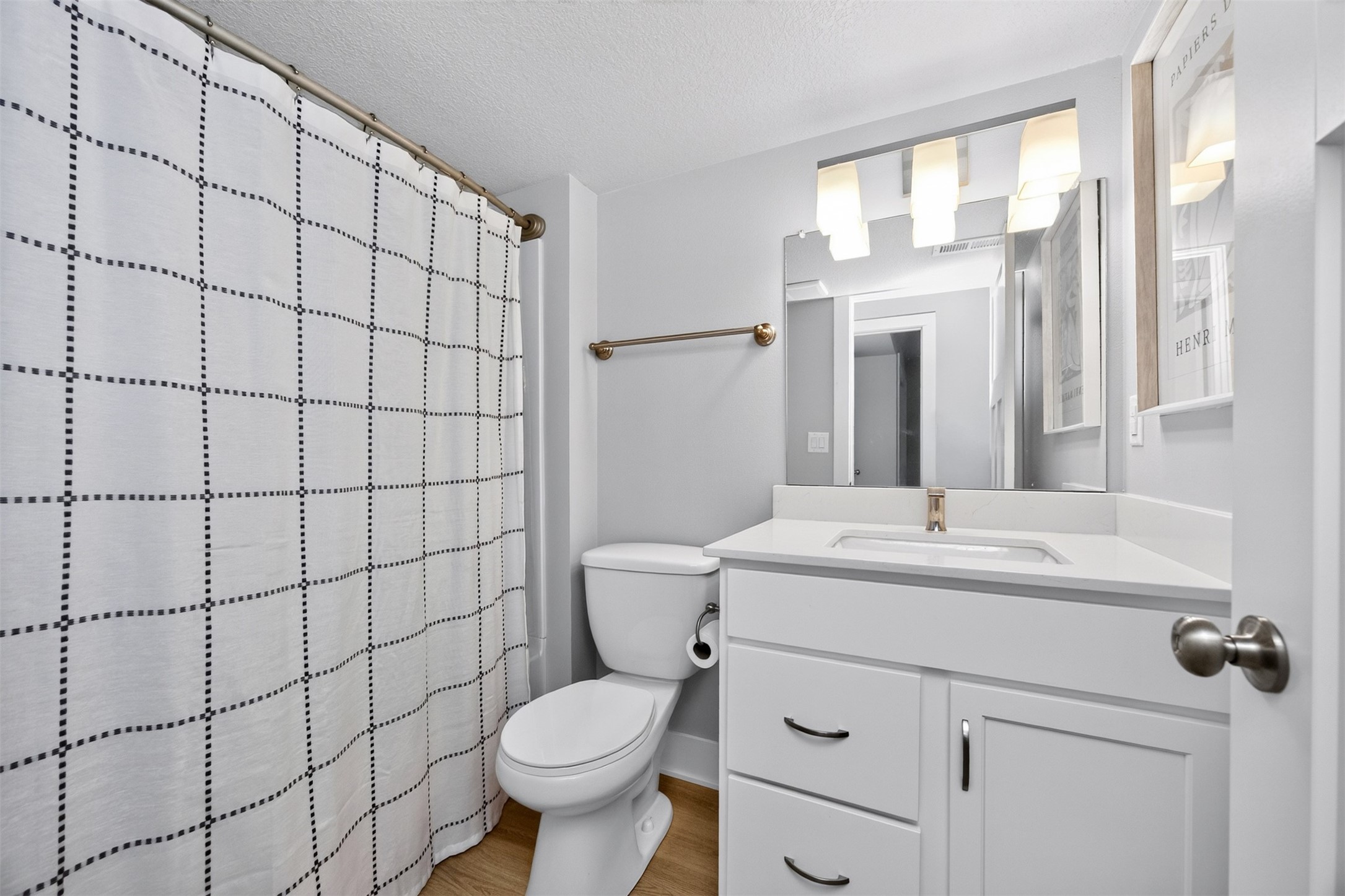 609 Ne Hunter Drive Property Photo 18