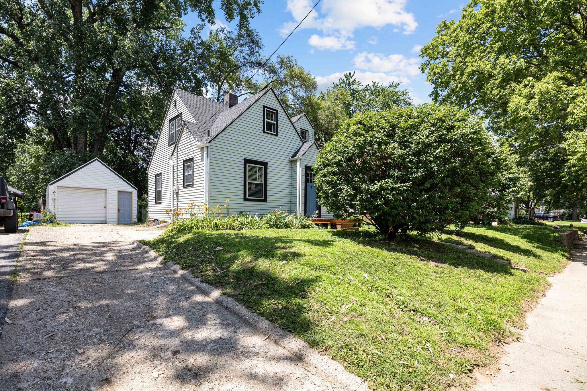 4108 3rd Street Property Photo 2