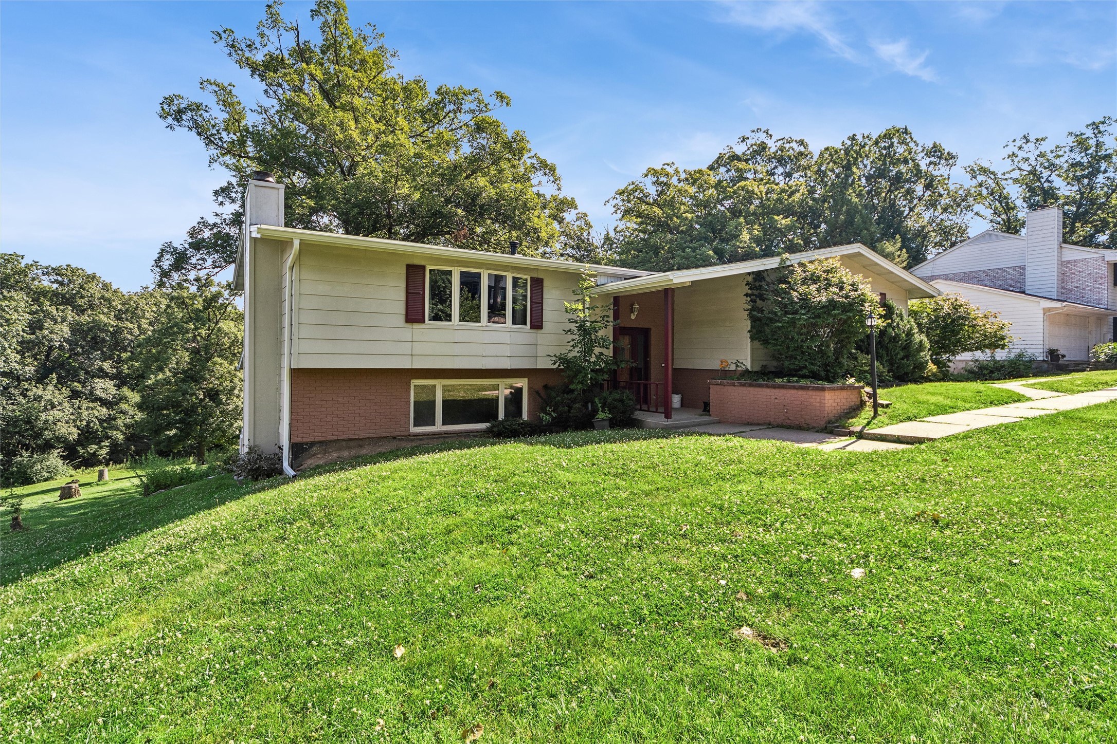 37 Woodshire Drive Property Photo 6