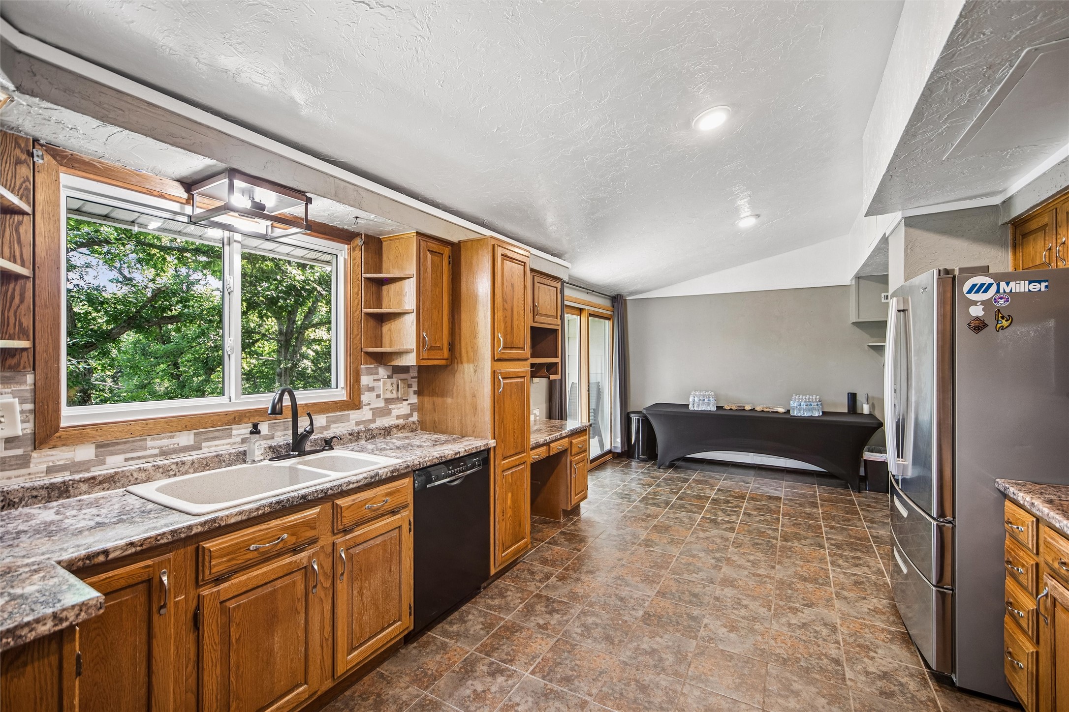 37 Woodshire Drive Property Photo 11