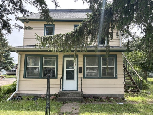 814 W 5th Street S Property Photo 1
