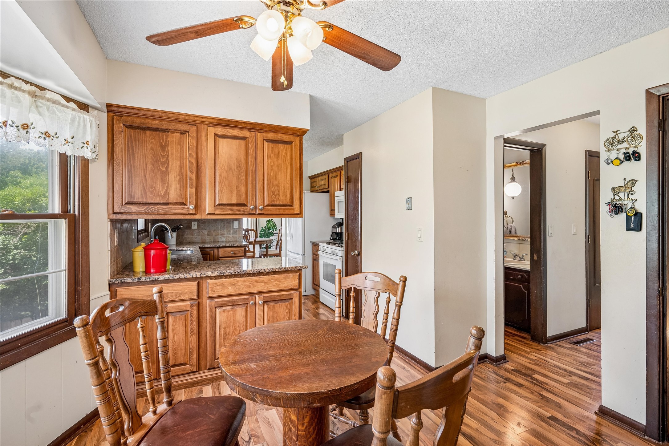 2501 Pleasant Street Property Photo 15
