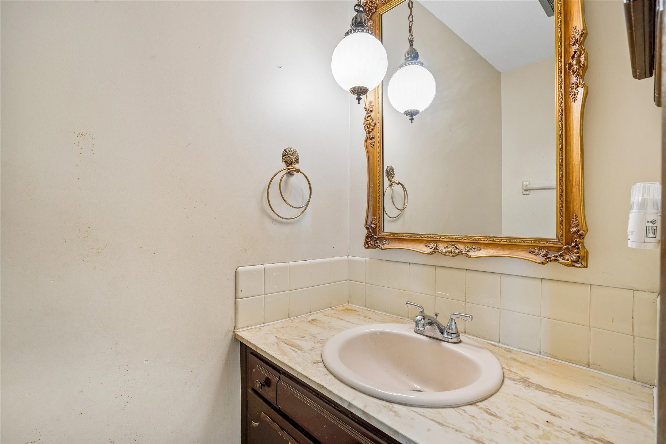 2501 Pleasant Street Property Photo 19