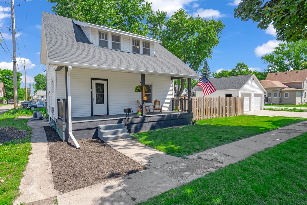 921 14th Street Property Photo 1