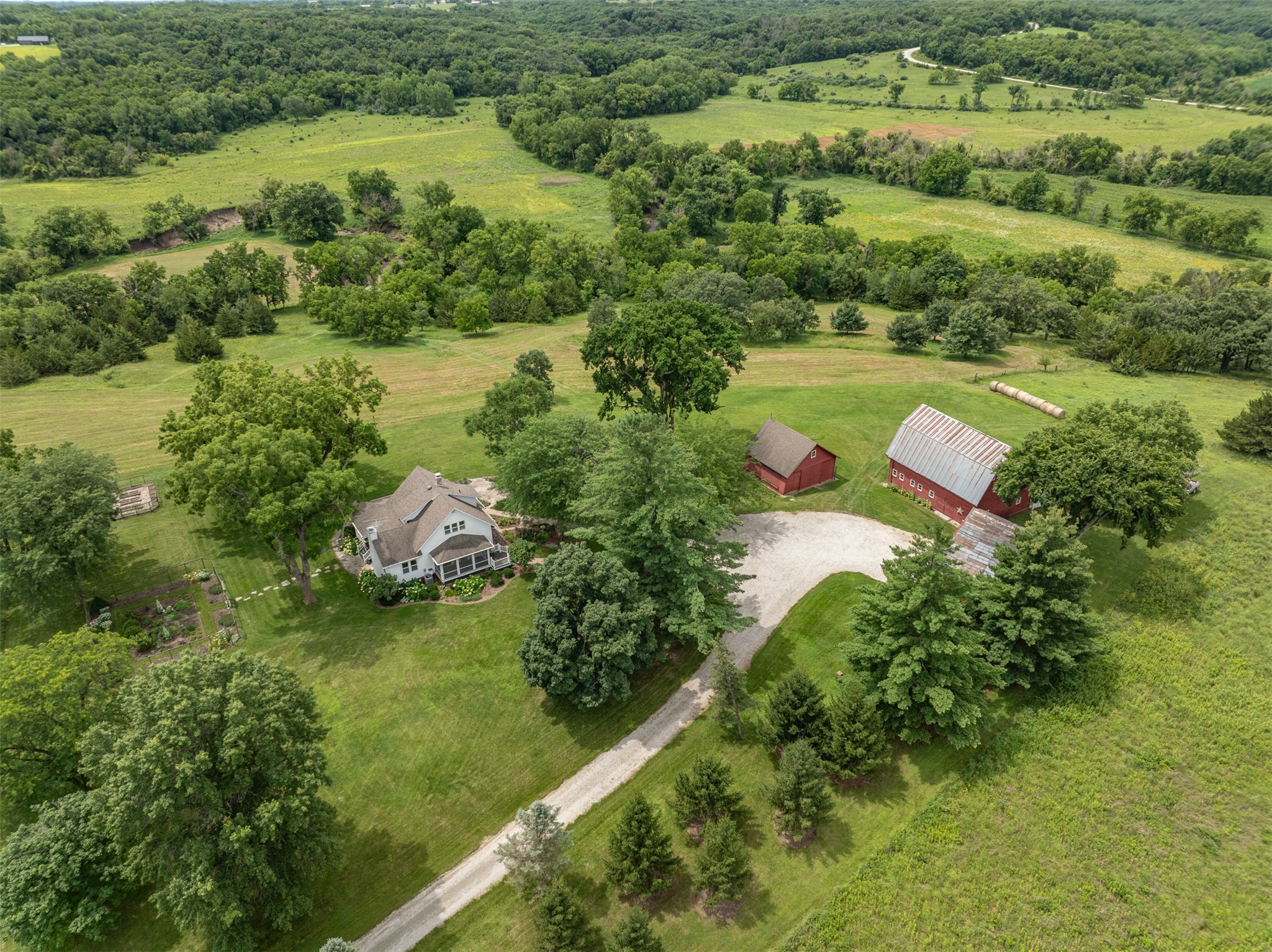2946 Saint Charles Road Property Photo 5
