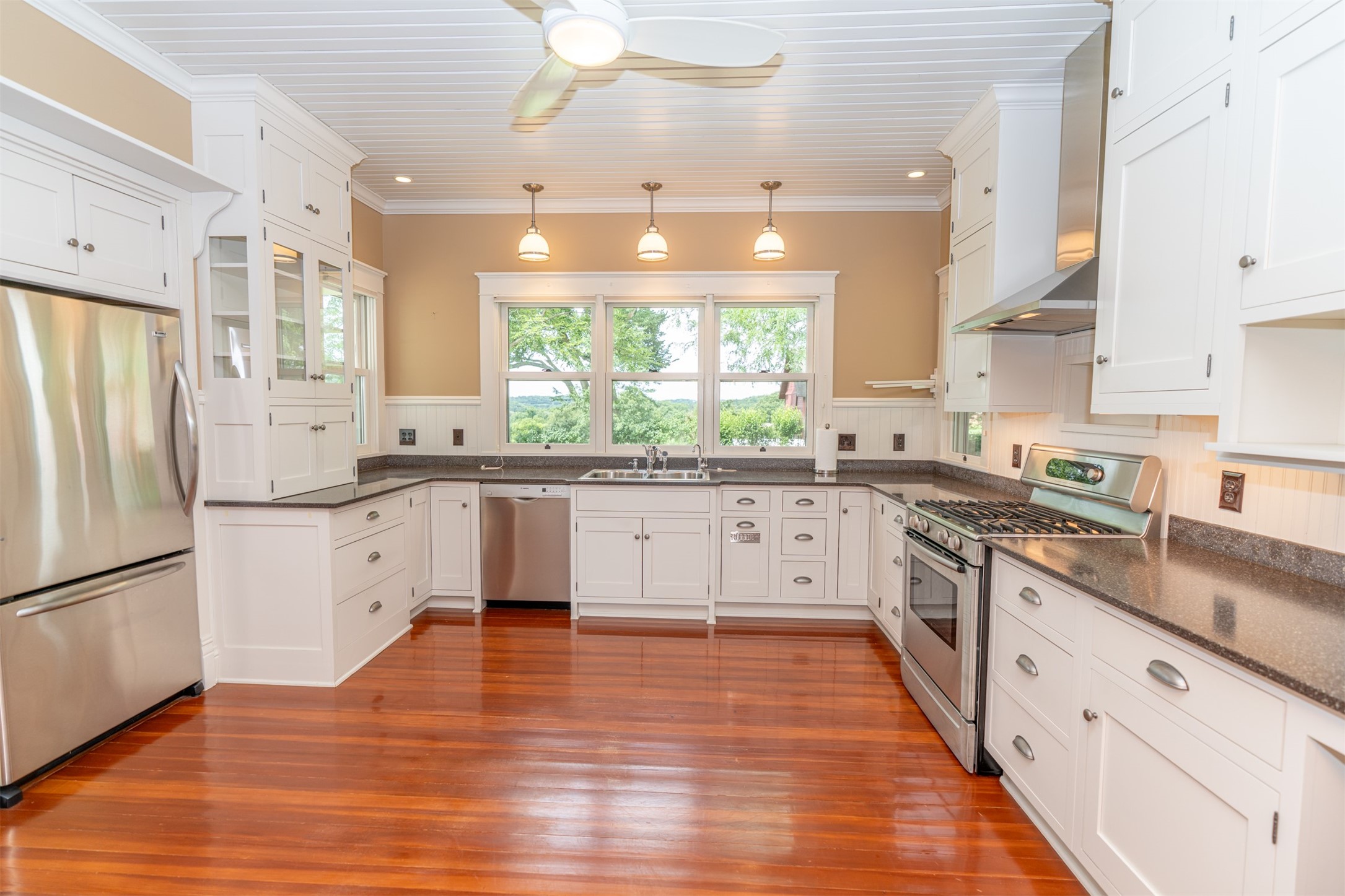 2946 Saint Charles Road Property Photo 11