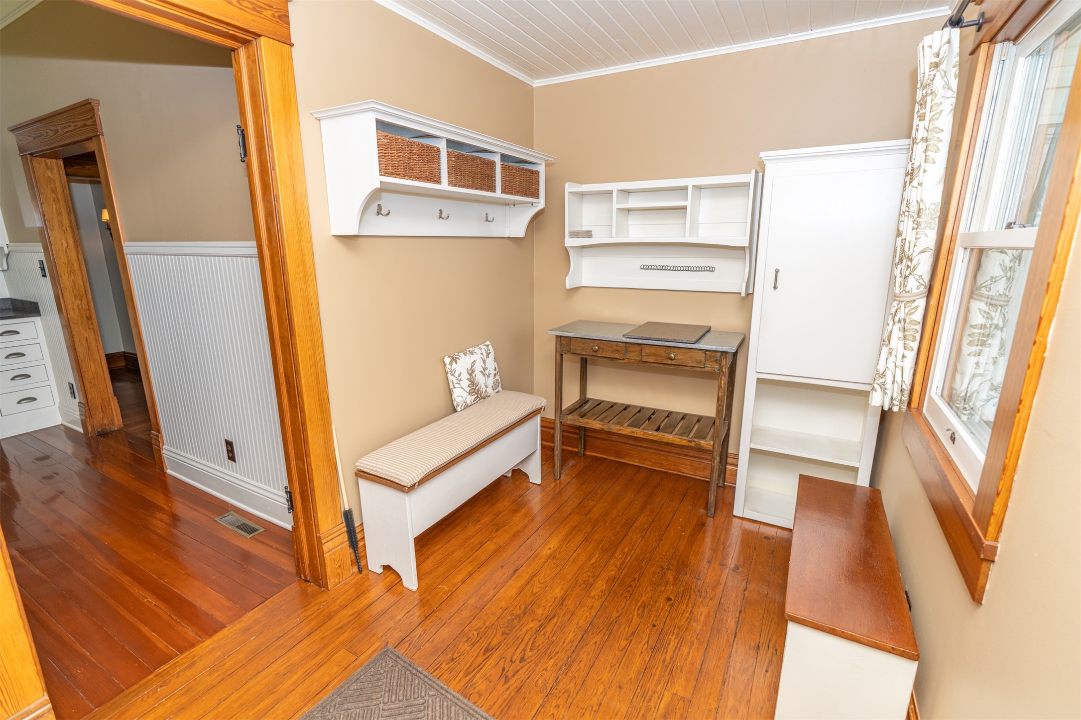 2946 Saint Charles Road Property Photo 17