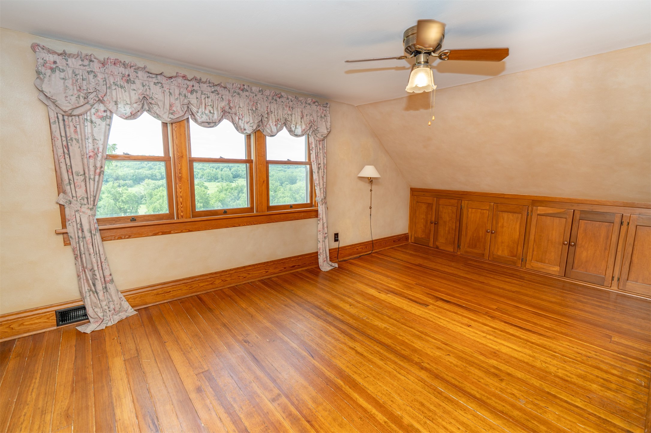 2946 Saint Charles Road Property Photo 22