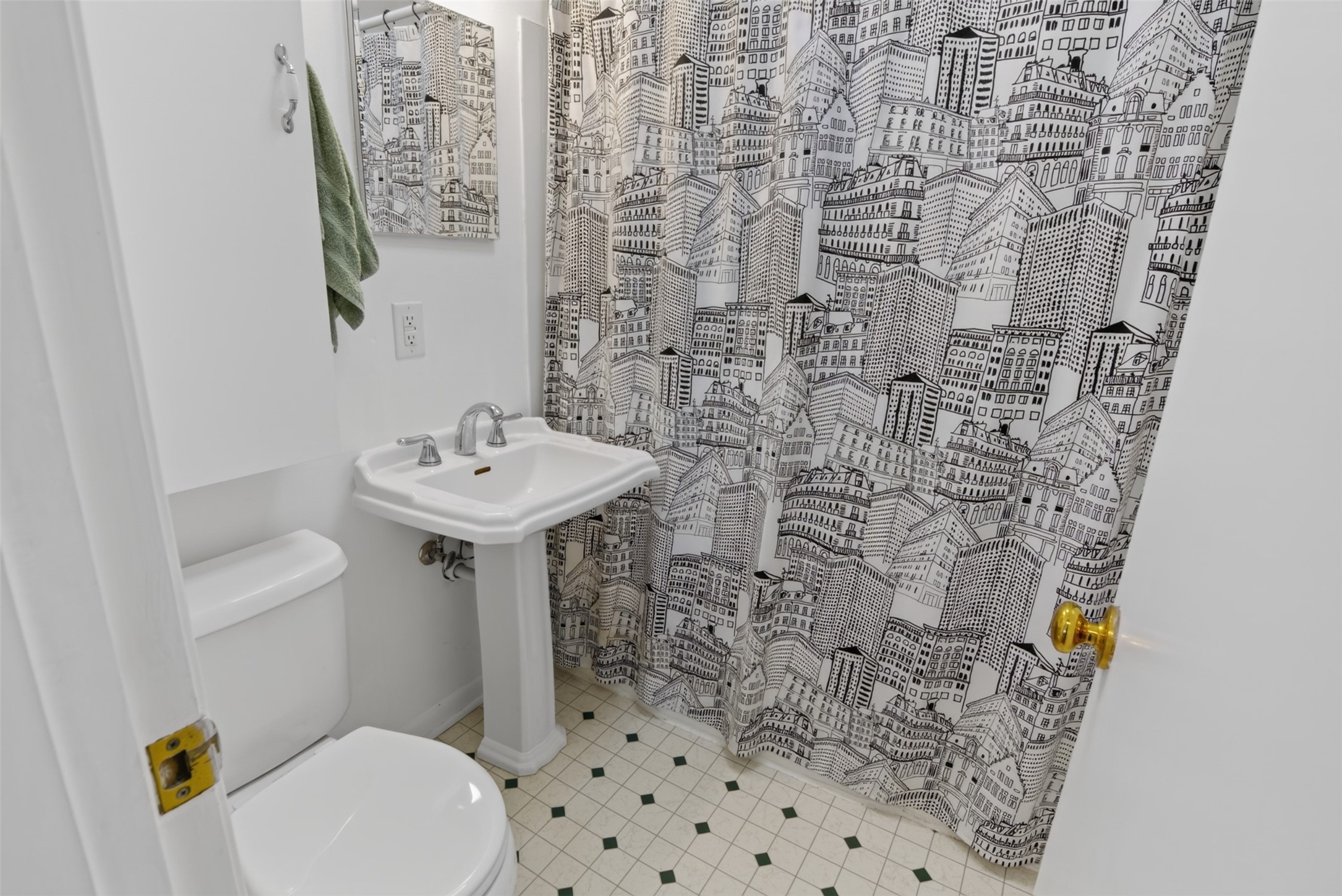 4108 Ardmore Road Property Photo 14