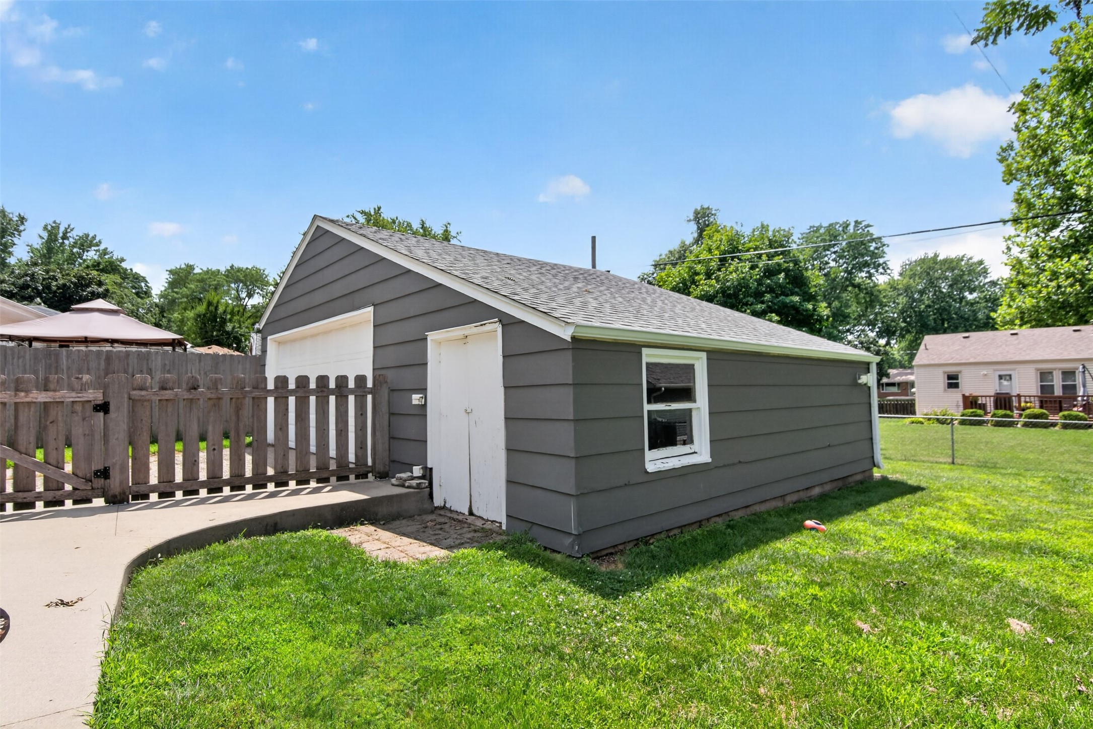 4108 Ardmore Road Property Photo 23