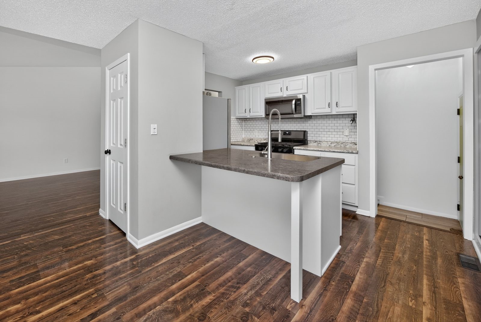 1207 Holly Drive Property Photo 10