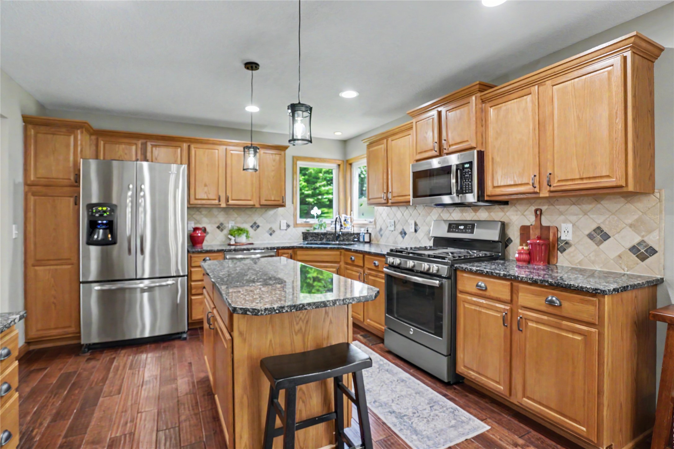 6845 Morningside Circle Property Photo 5