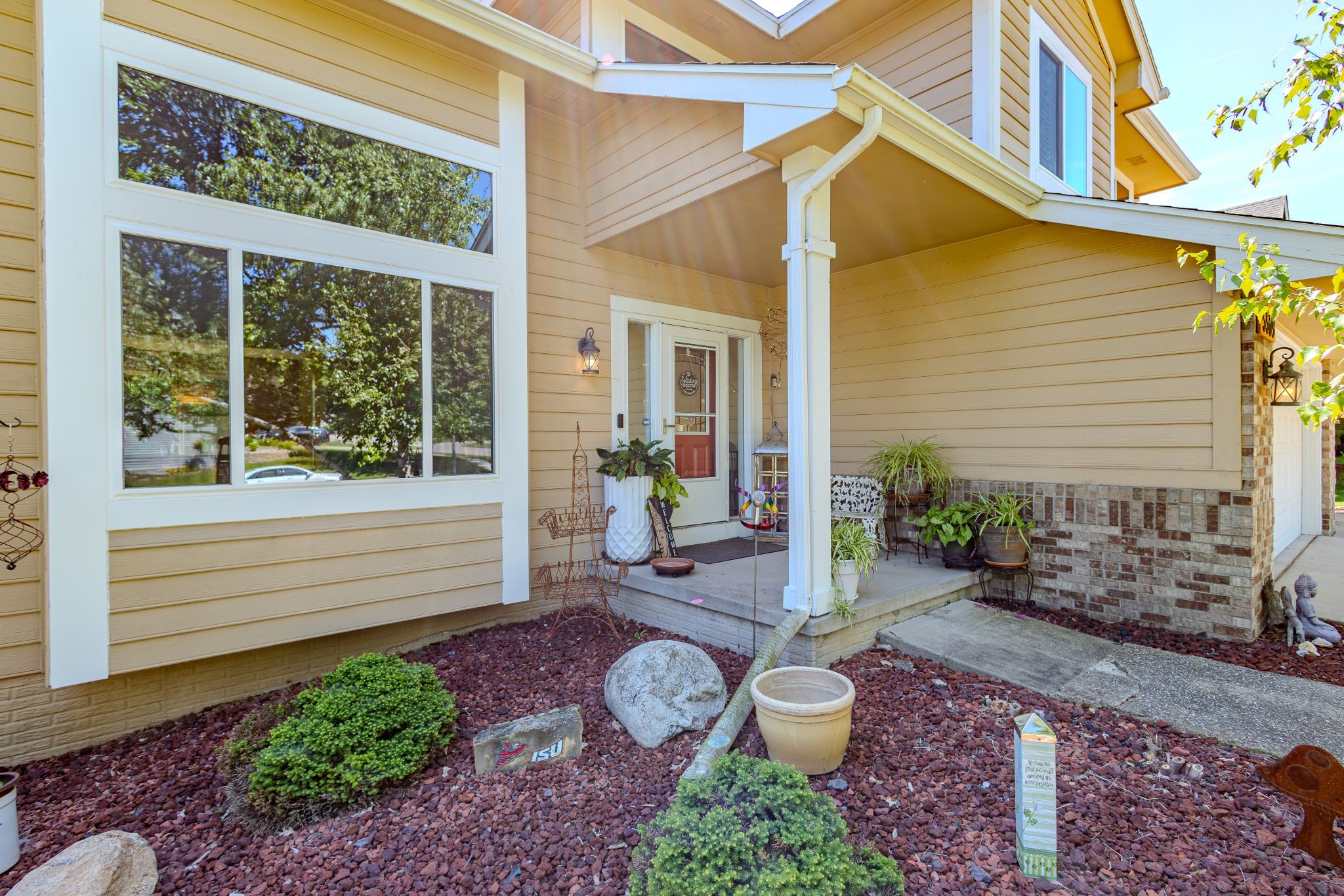 5509 Kings Row Property Photo 4