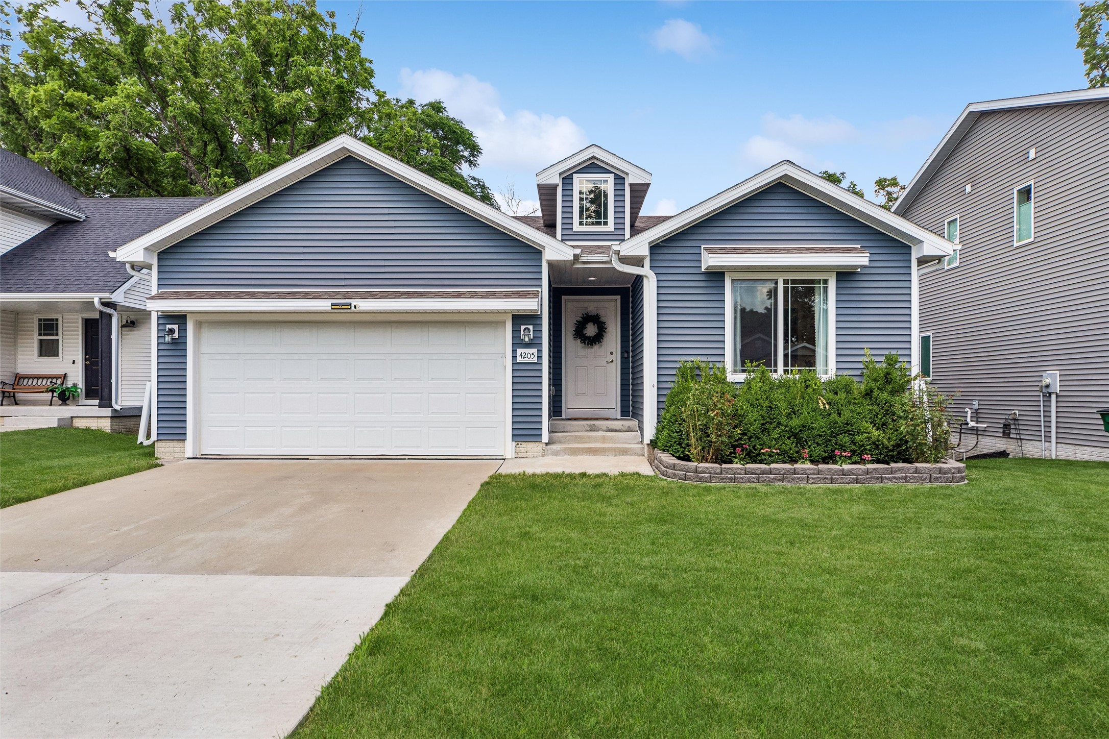 4205 High Street Property Photo 1