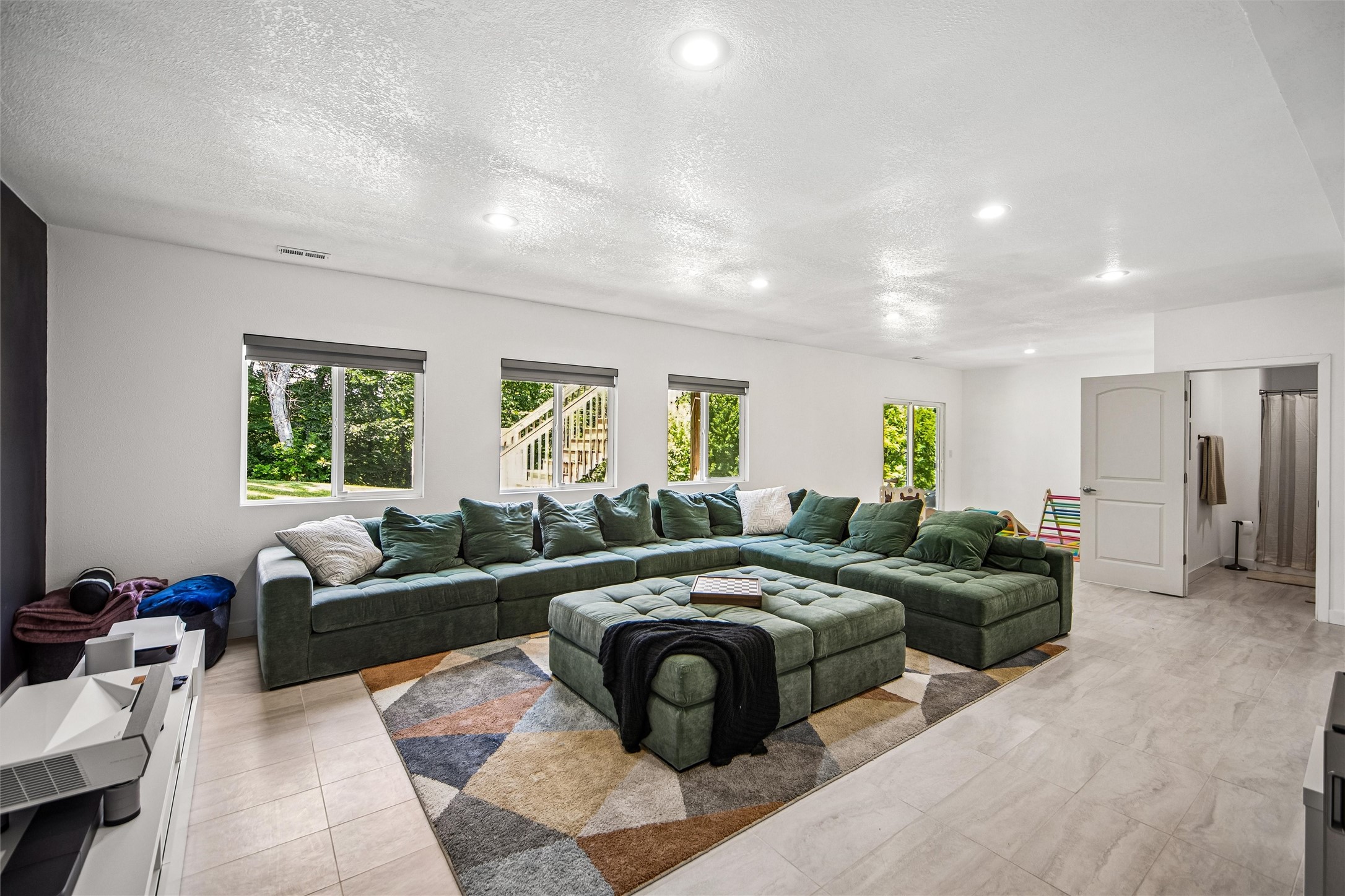 4205 High Street Property Photo 23