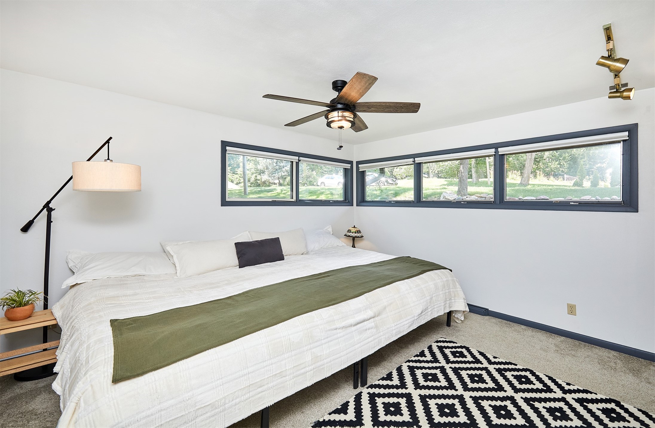 1495 Nw 75th Street Property Photo 15