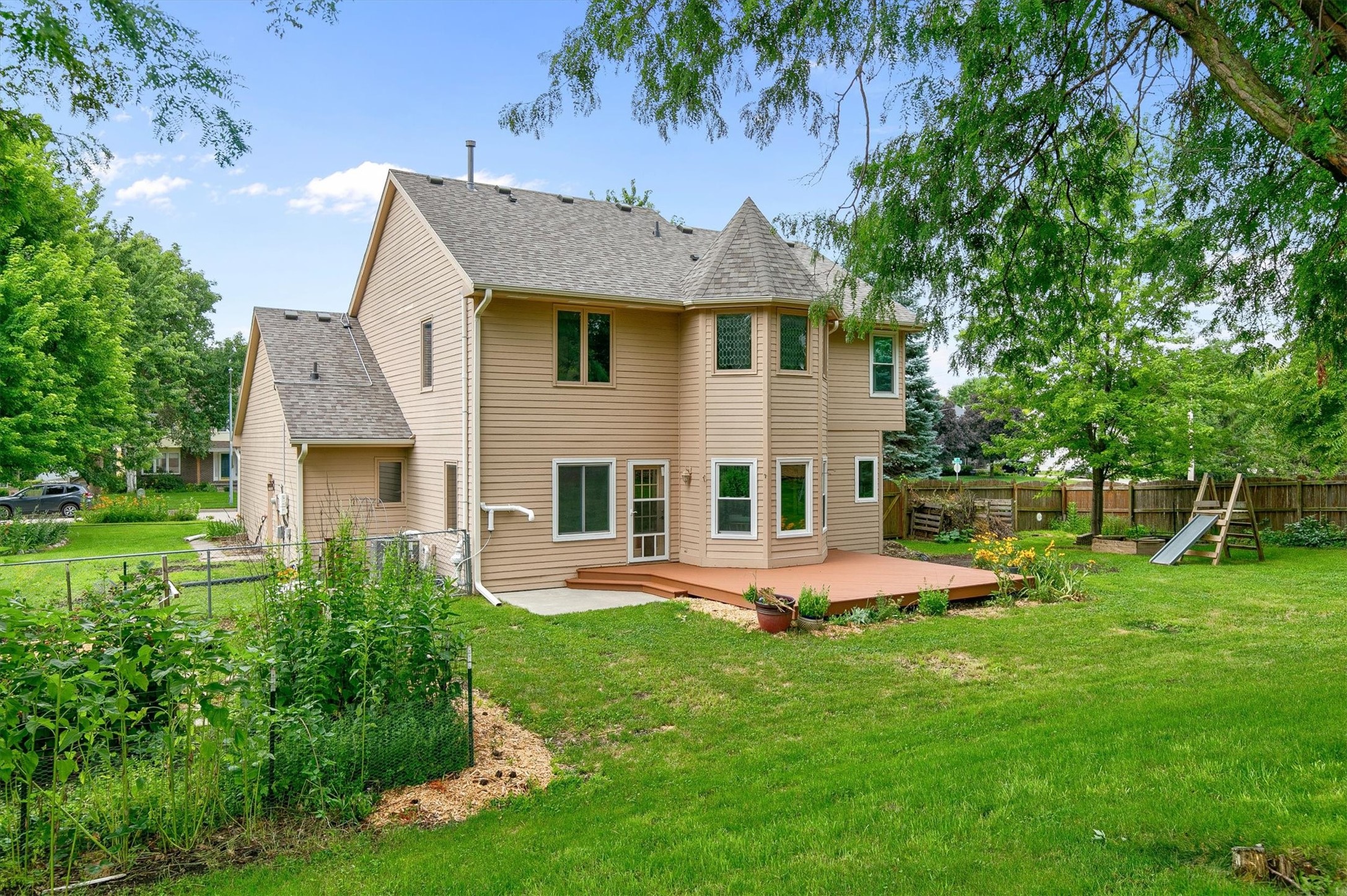 5915 Brookview Drive Property Photo 13